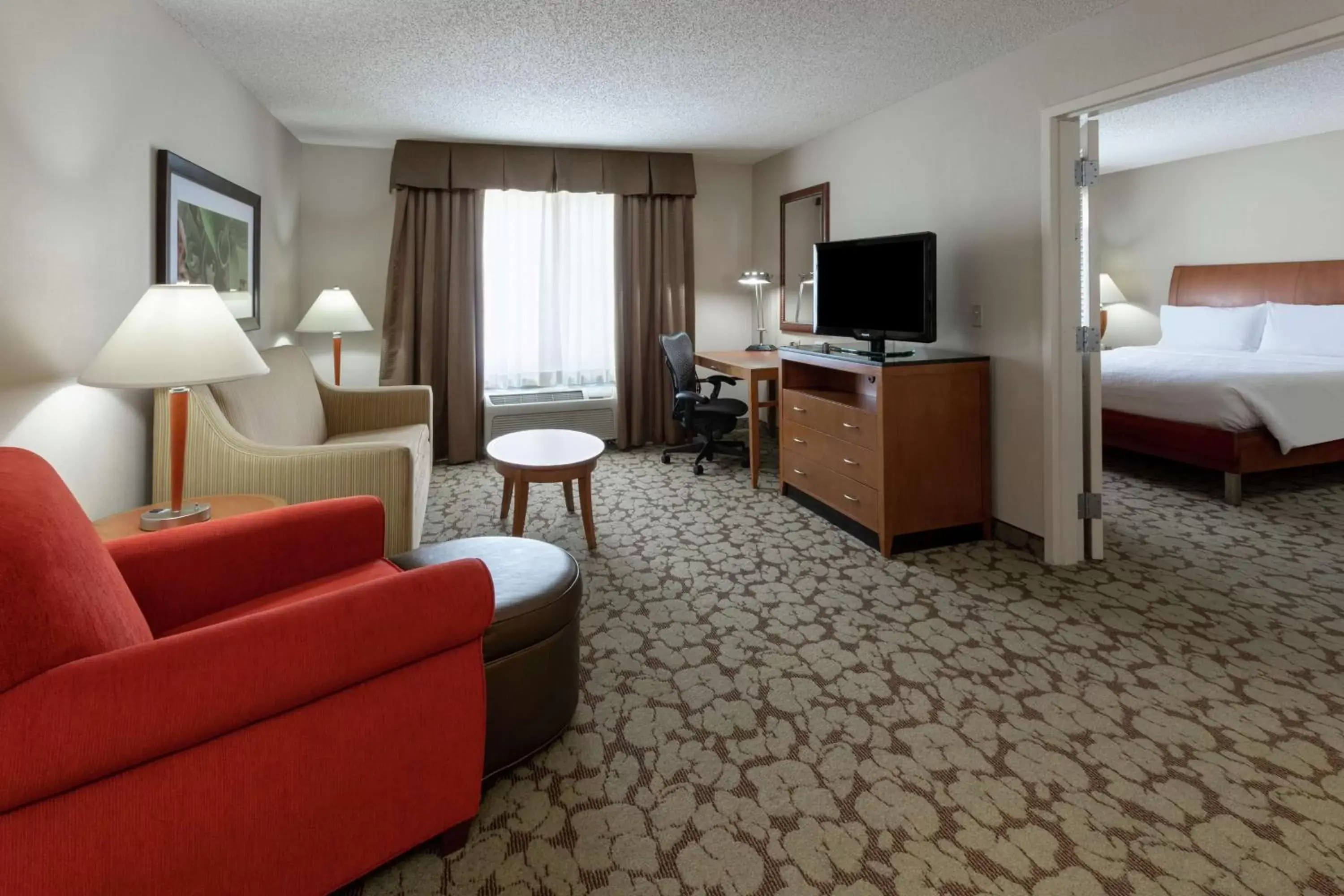 One-Bedroom King Suite with Whirlpool in Hilton Garden Inn St. Paul Oakdale One-Bedroom King Suite with Whirlpool in Hilton Garden Inn St. Paul Oakdale