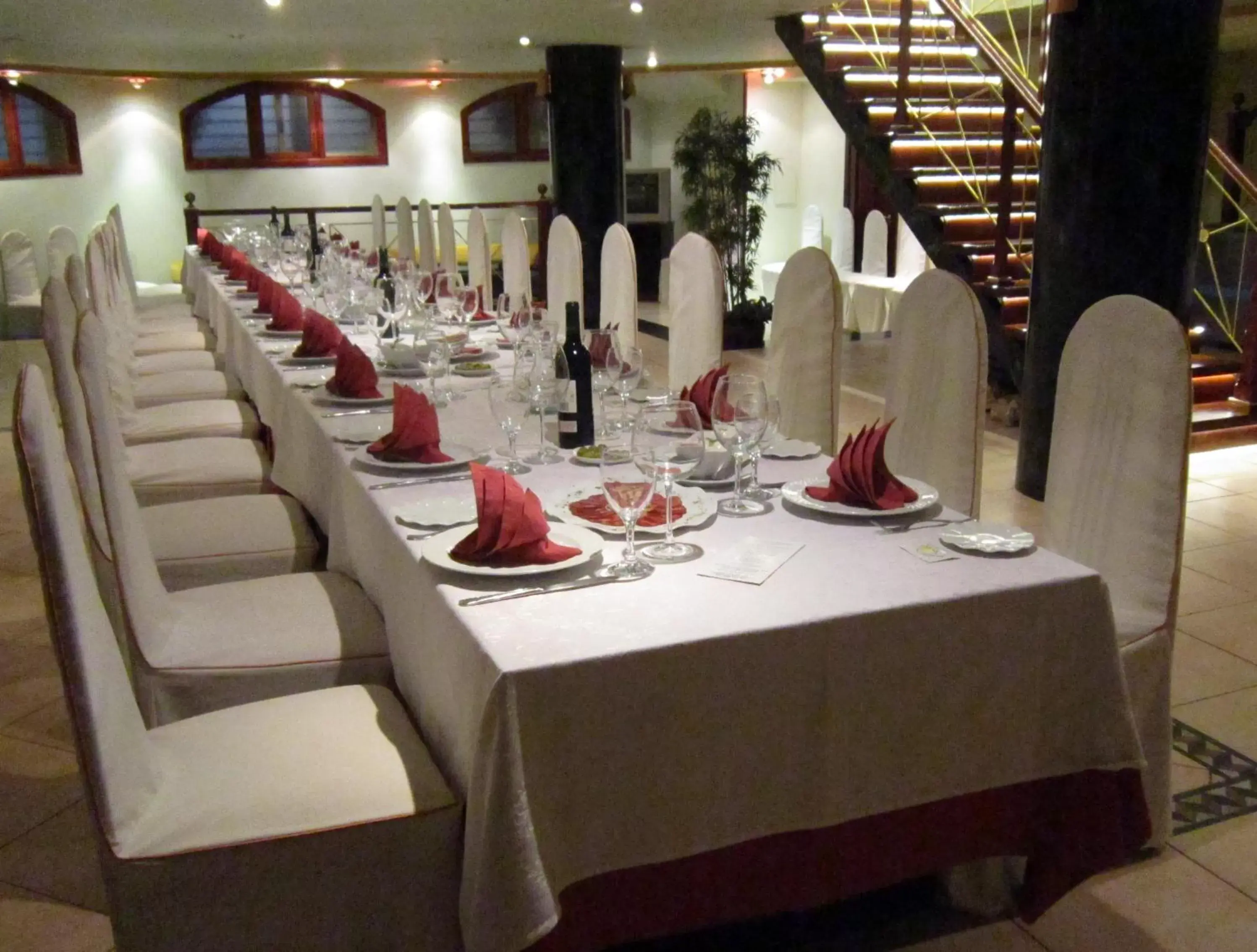 Banquet/Function facilities, Restaurant/Places to Eat in Hotel Mediterráneo