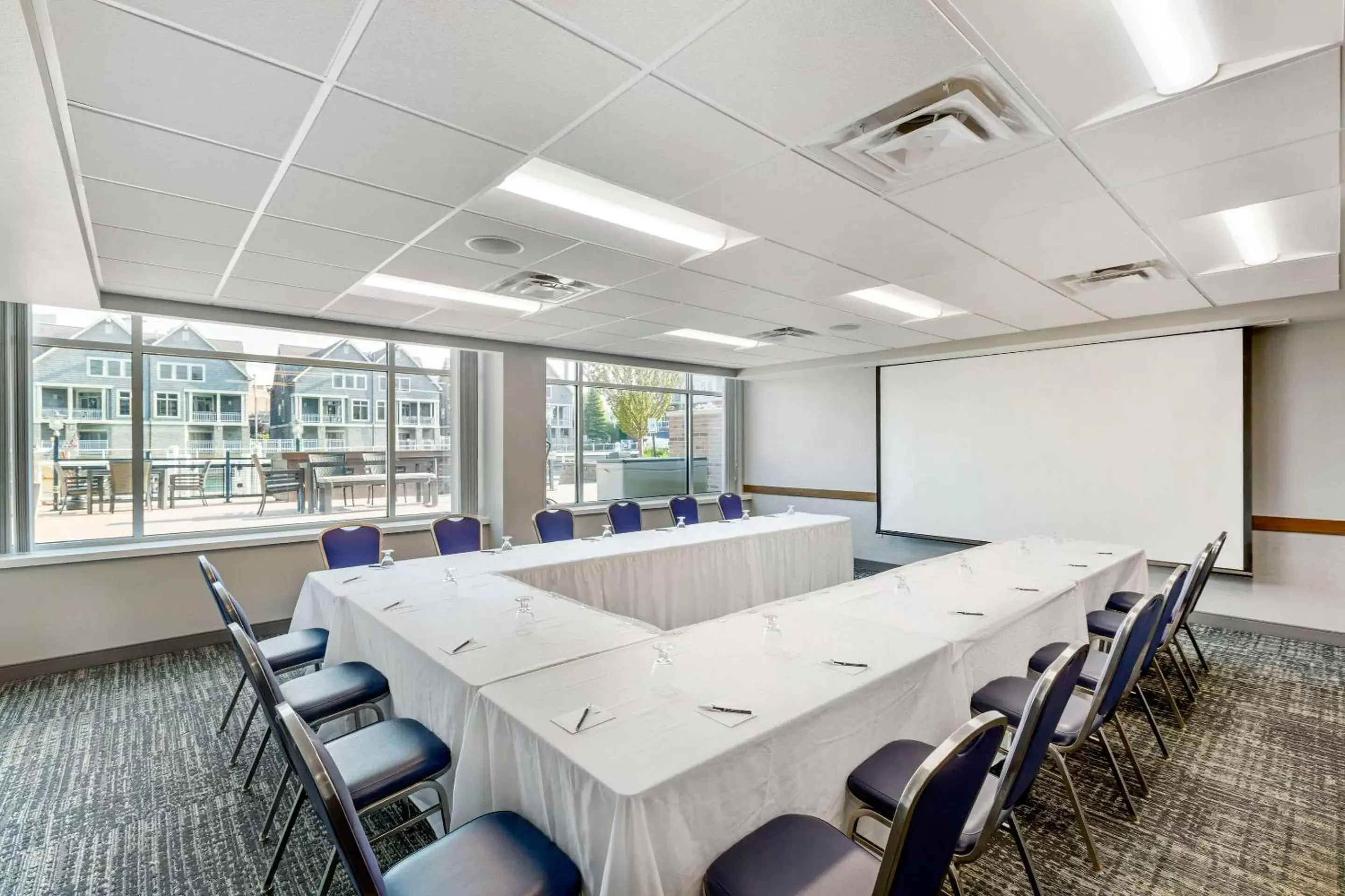 Meeting/conference room in The Harborview, Ascend Hotel Collection