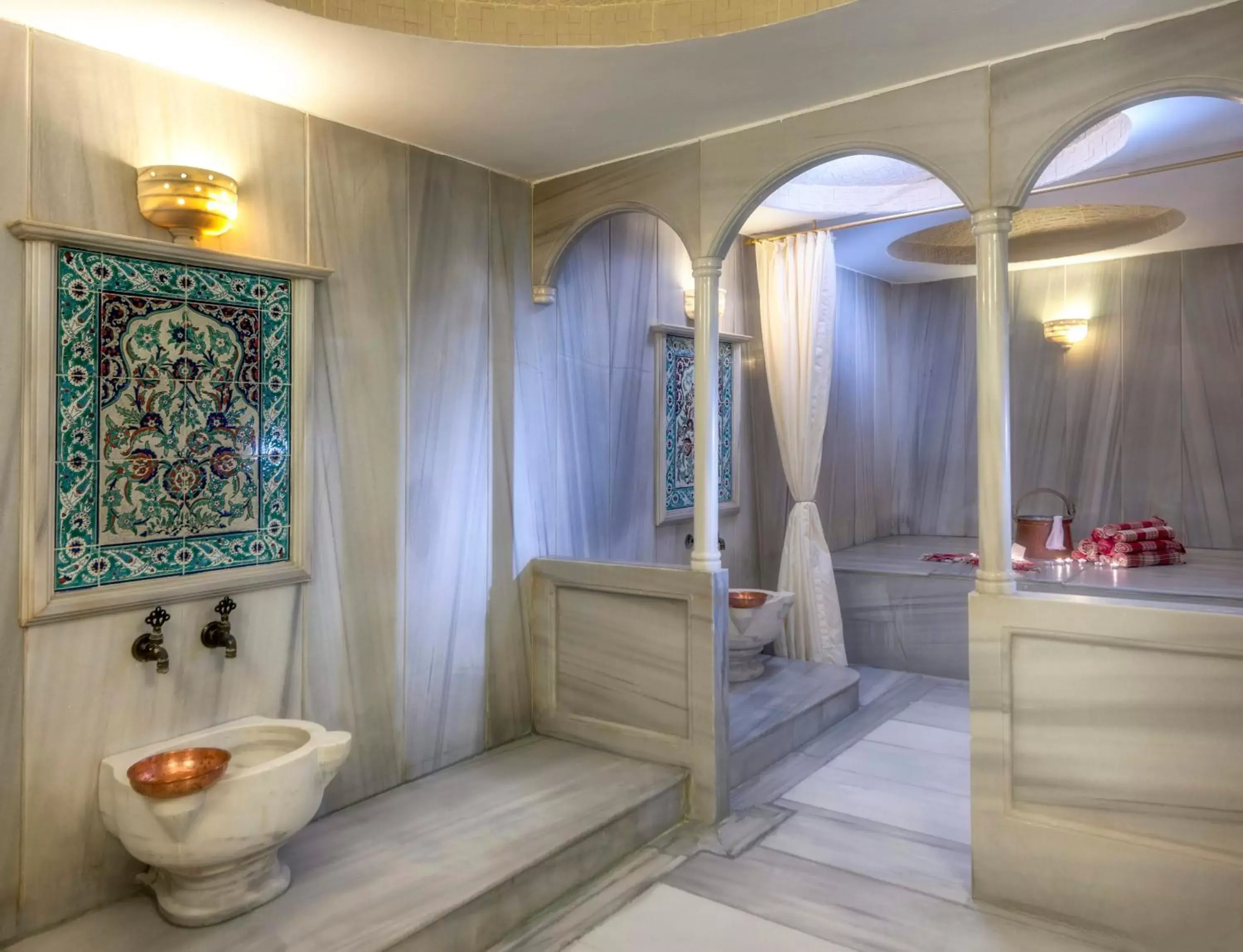 Public Bath, Bathroom in Hotel Yasmak Sultan