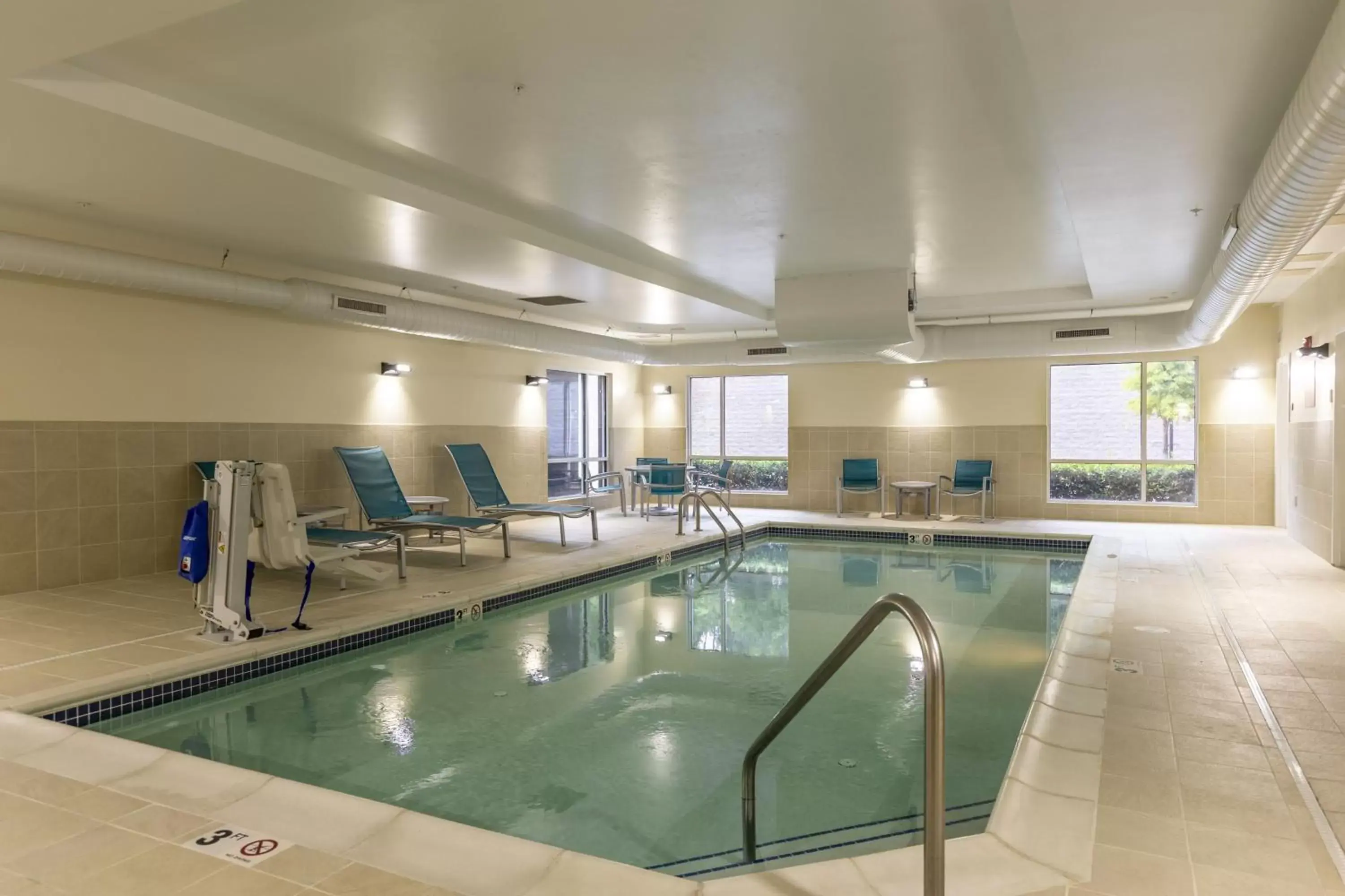 Swimming Pool in TownePlace Suites by Marriott Nashville Goodlettsville