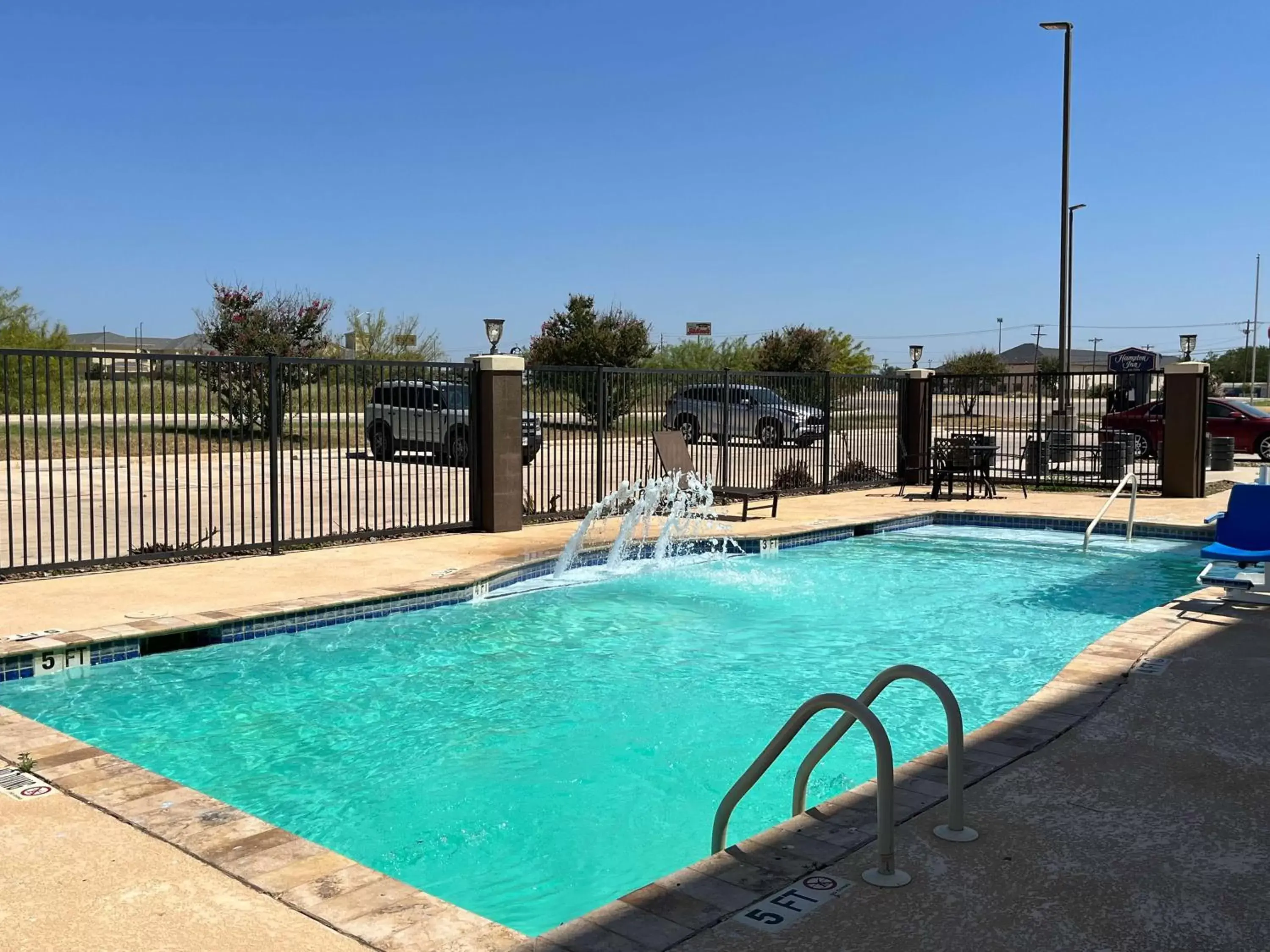 Pool view, Swimming Pool in Studio 6 Suites Pearsall, TX