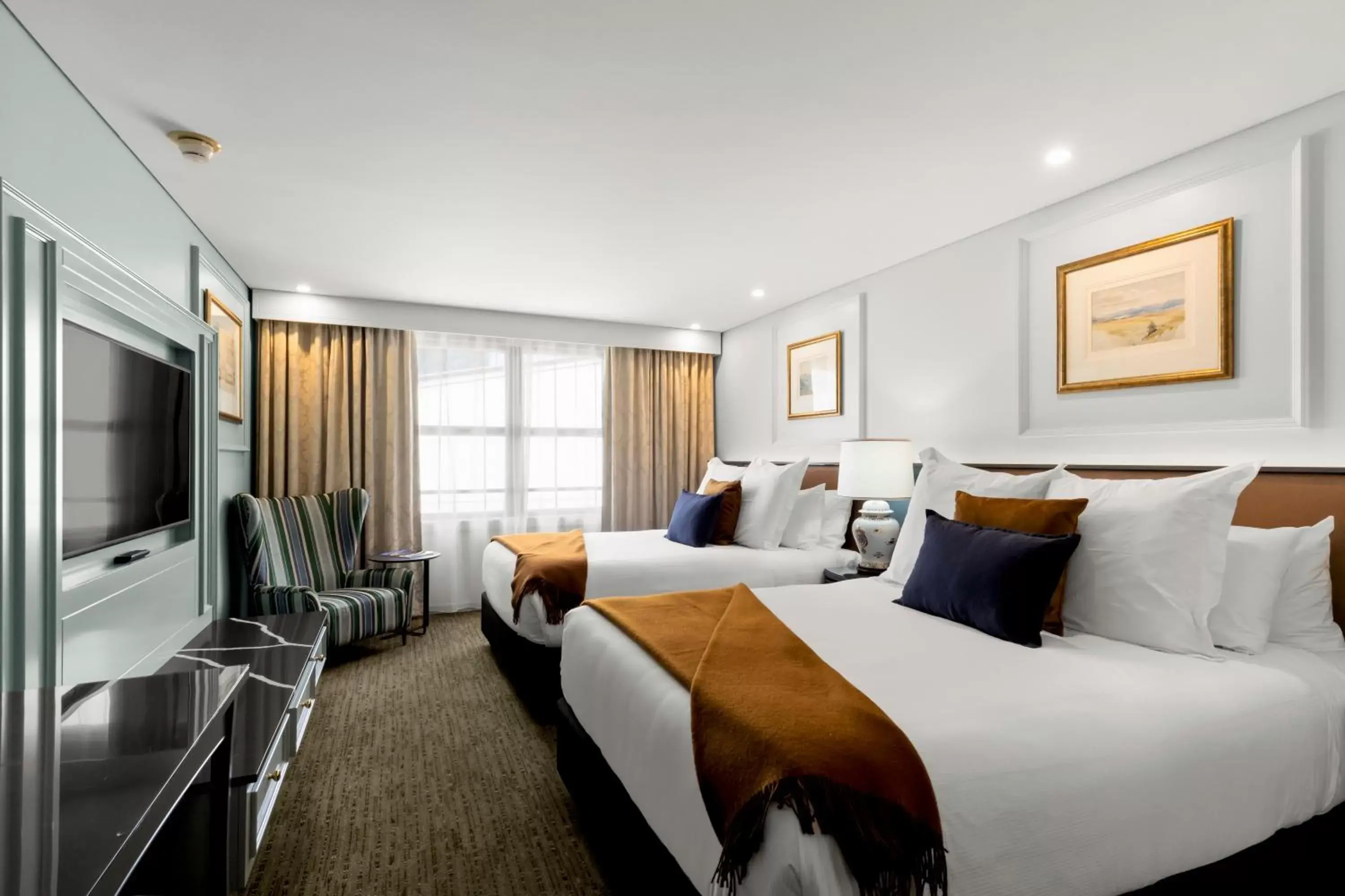Bed in Millennium Hotel Queenstown
