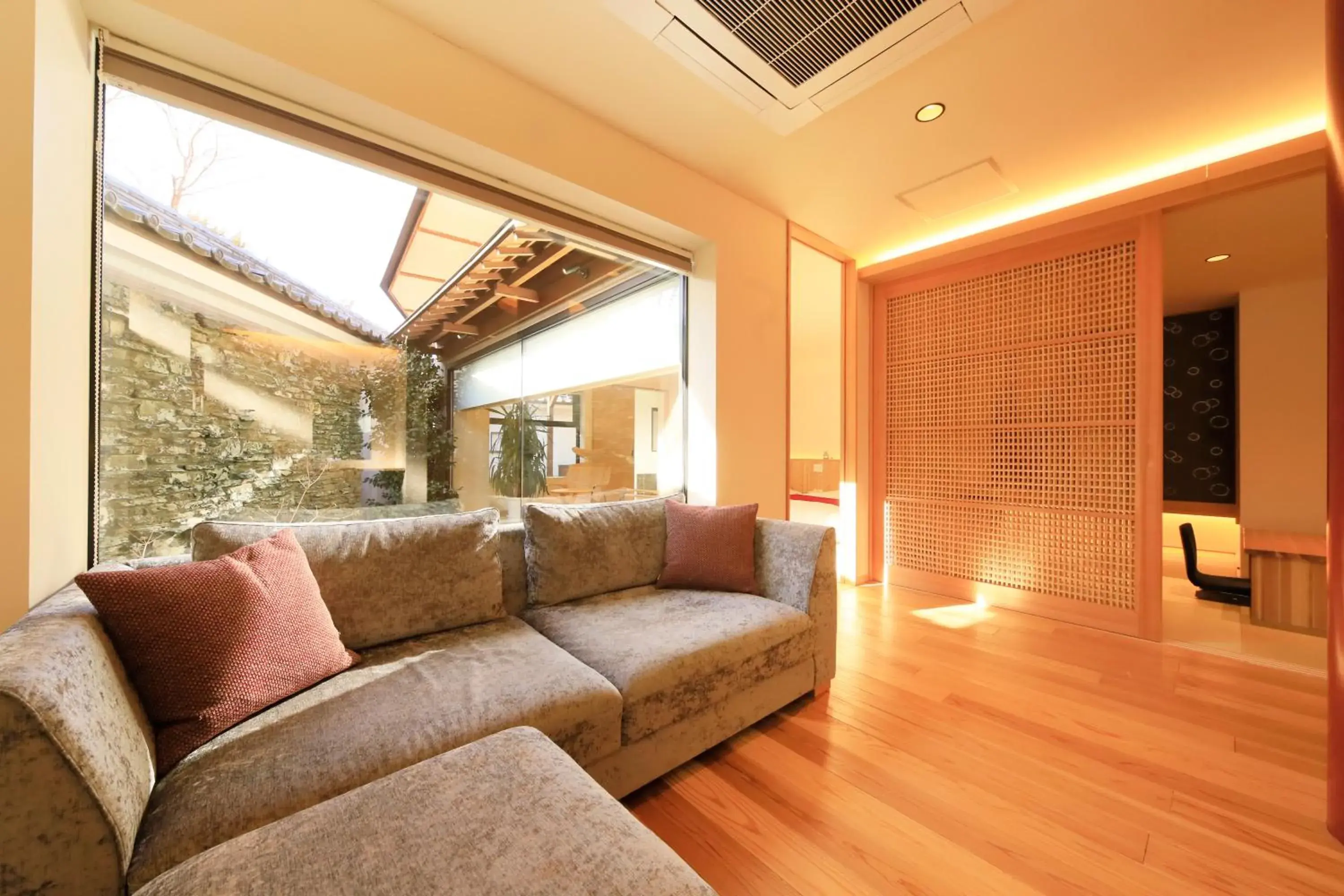 Living room, Seating Area in Fuji Onsenji Yumedono