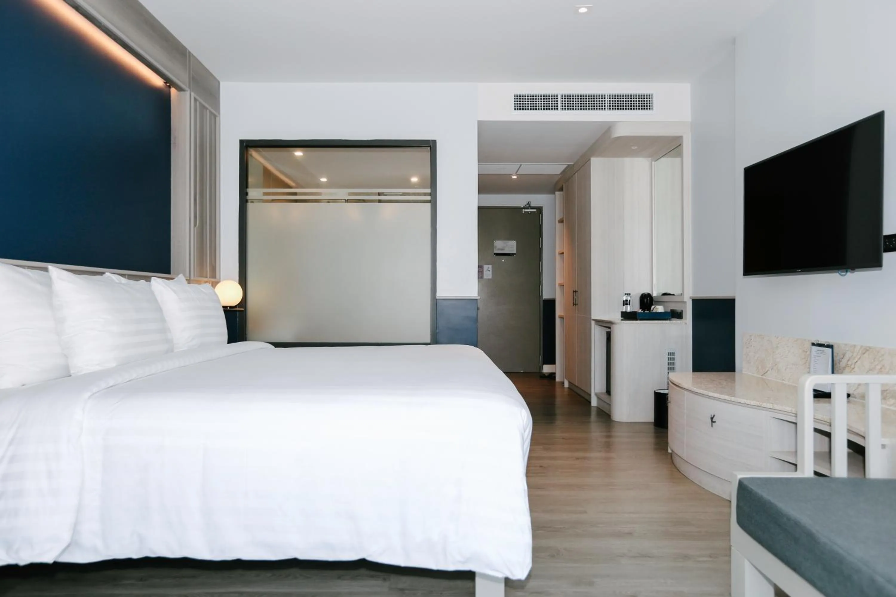 Bed in Seabed Grand Hotel Phuket - SHA Extra Plus