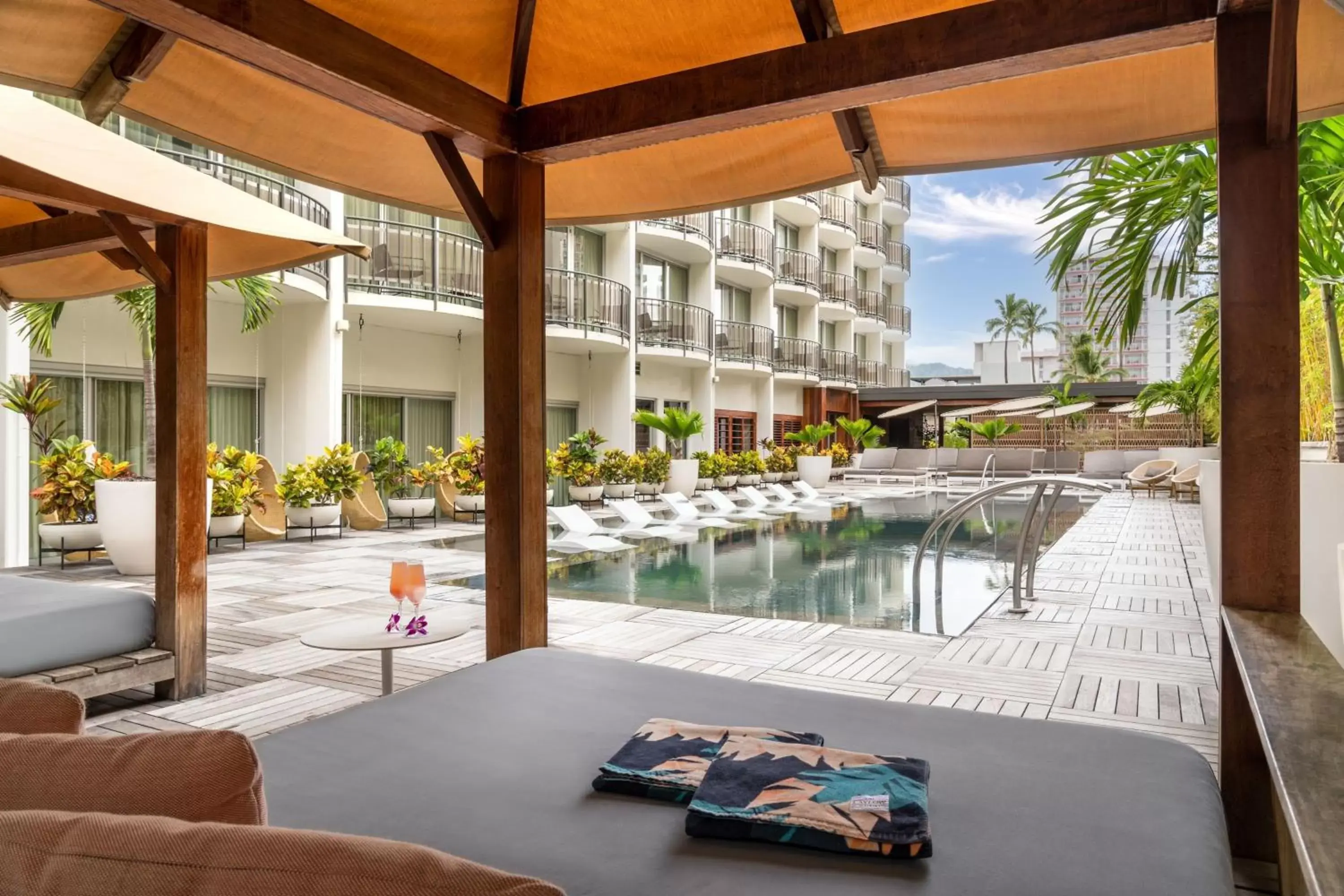 Swimming pool, Pool View in The Laylow, Autograph Collection