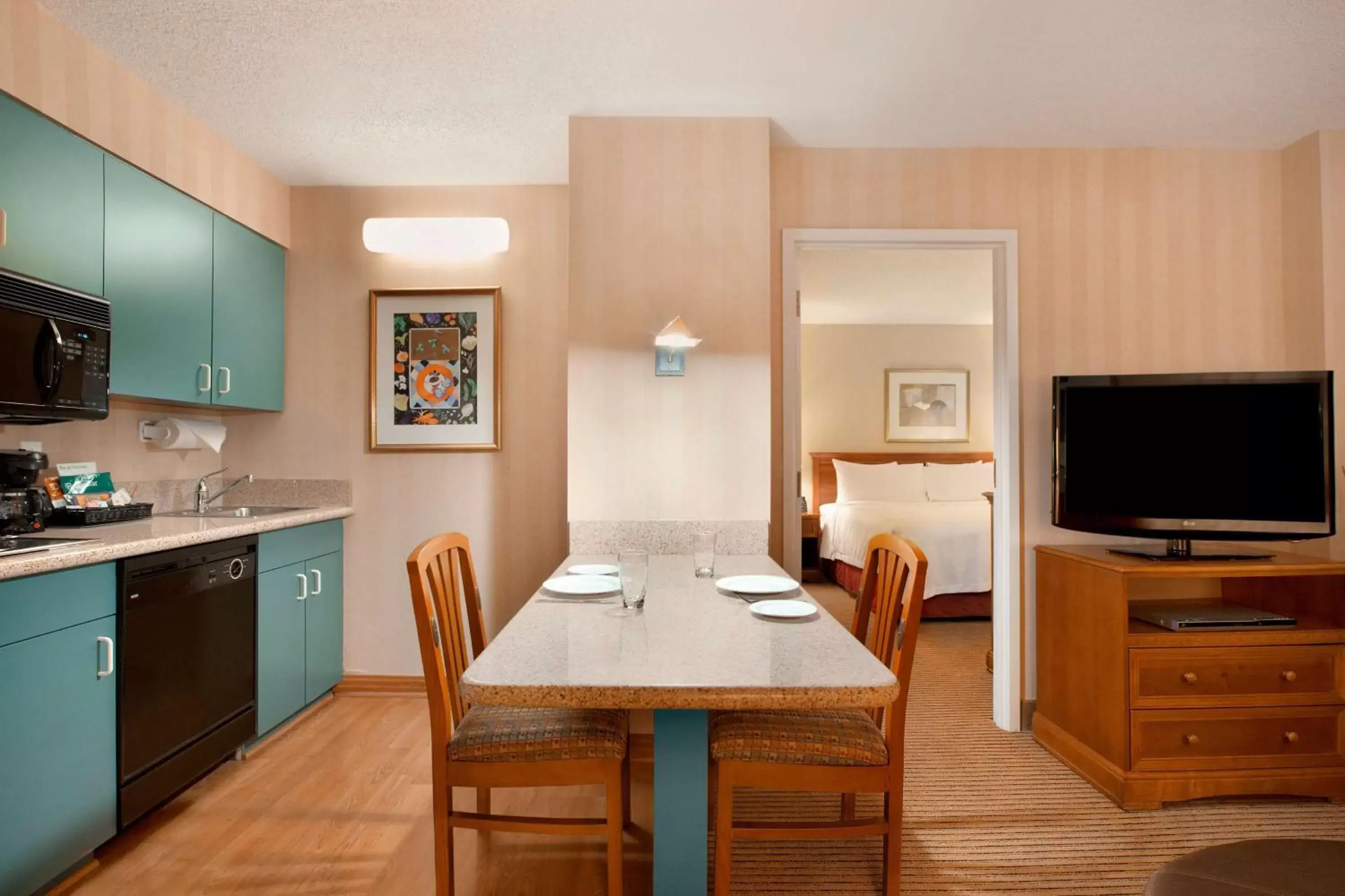 Kitchen or kitchenette, Kitchen/Kitchenette in Homewood Suites by Hilton Falls Church