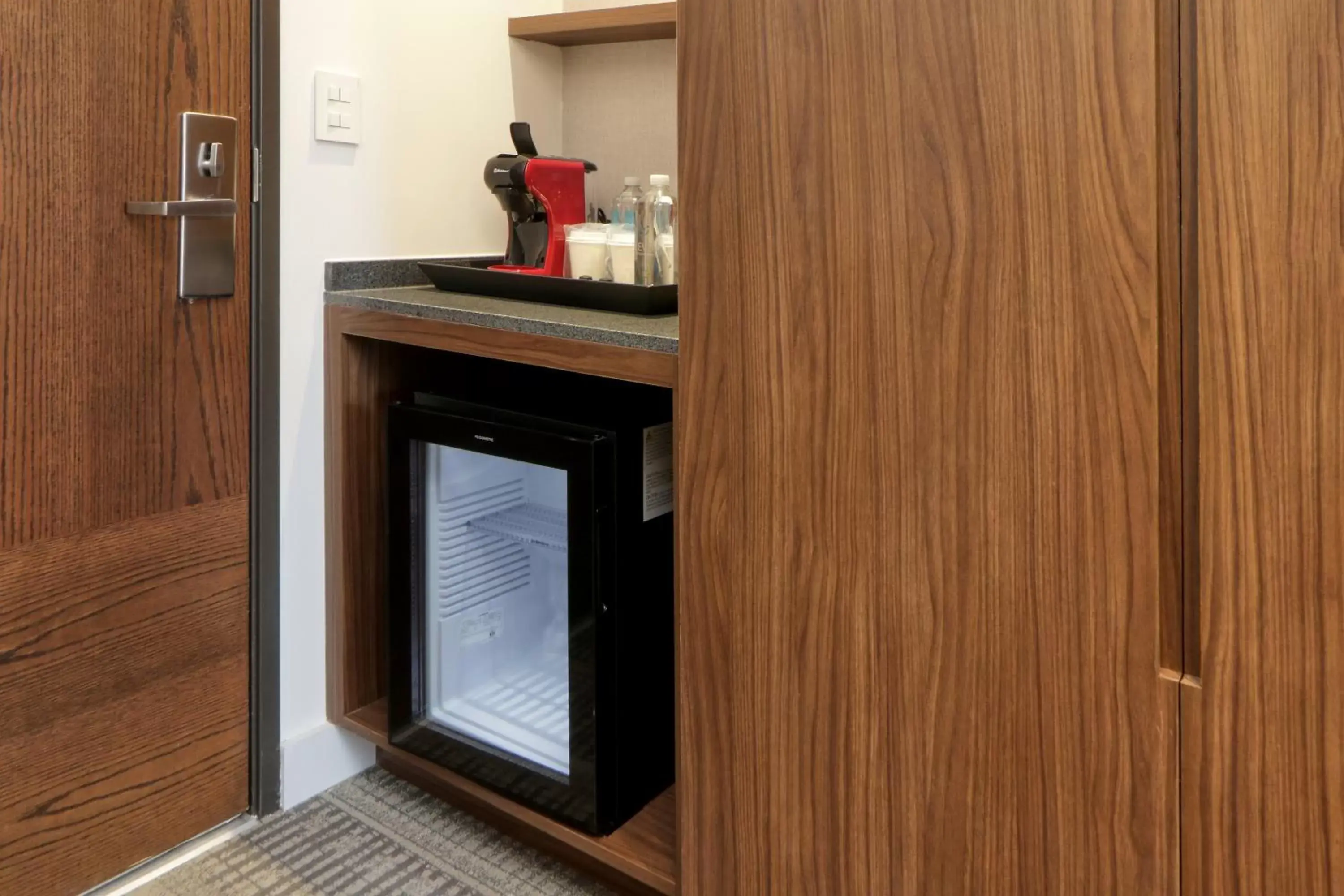 Coffee/tea facilities, TV/Entertainment Center in Culiacan Marriott Hotel