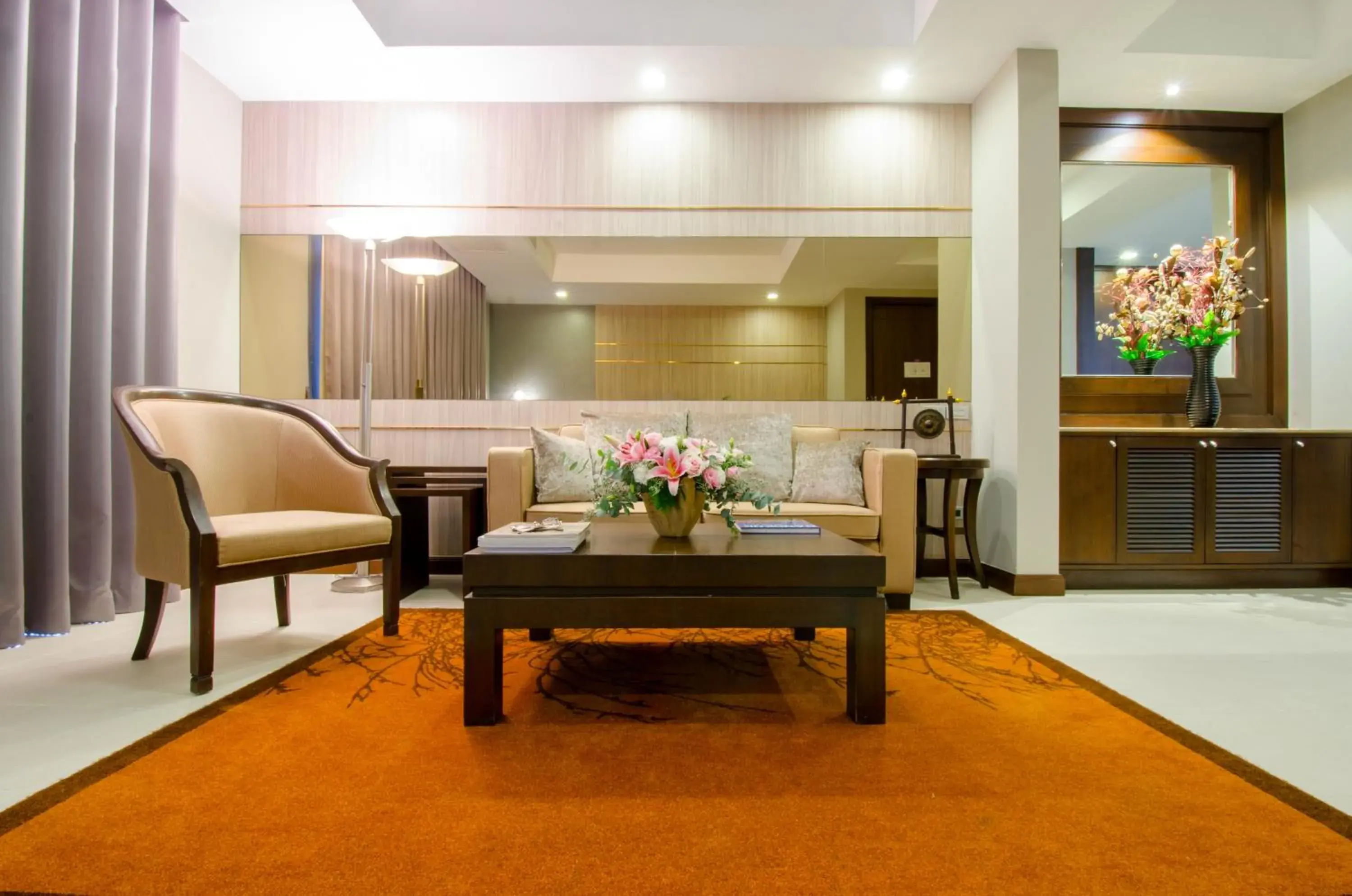 Living room in Grand Mercure Bangkok Asoke Residence