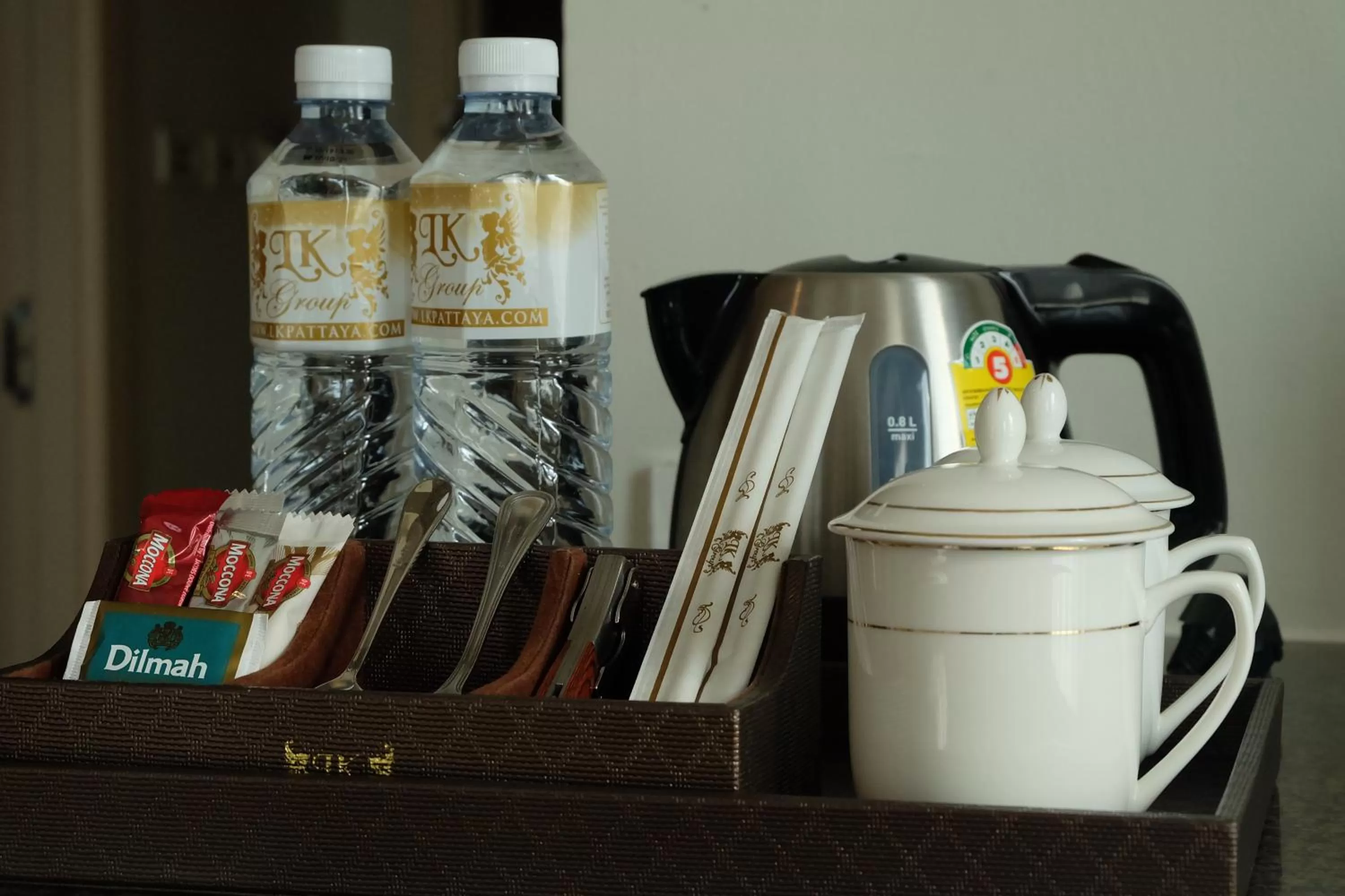 Coffee/tea facilities in LK The Empress