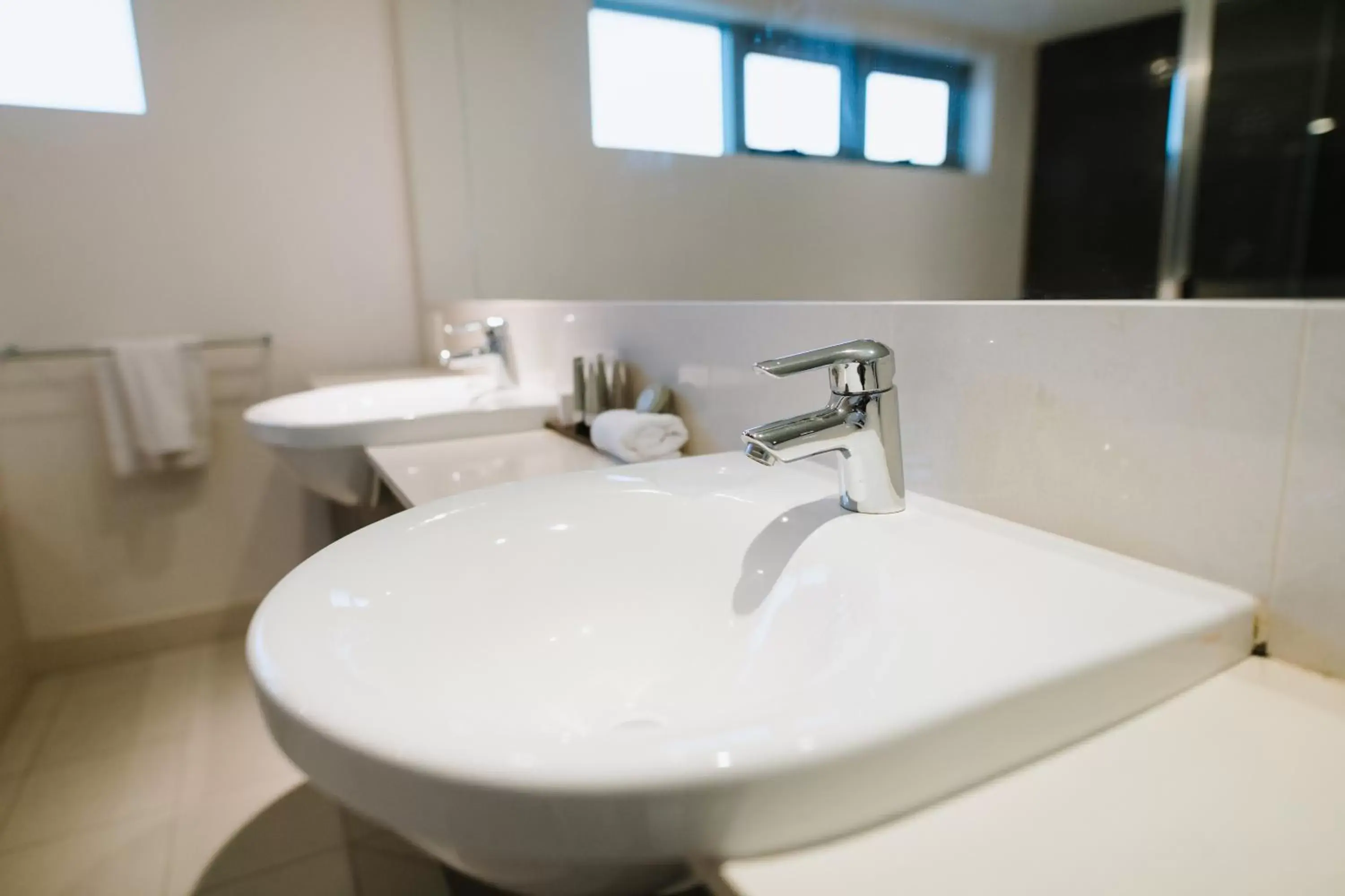 Bathroom in Ramada Hotel & Suites by Wyndham Ballina Byron