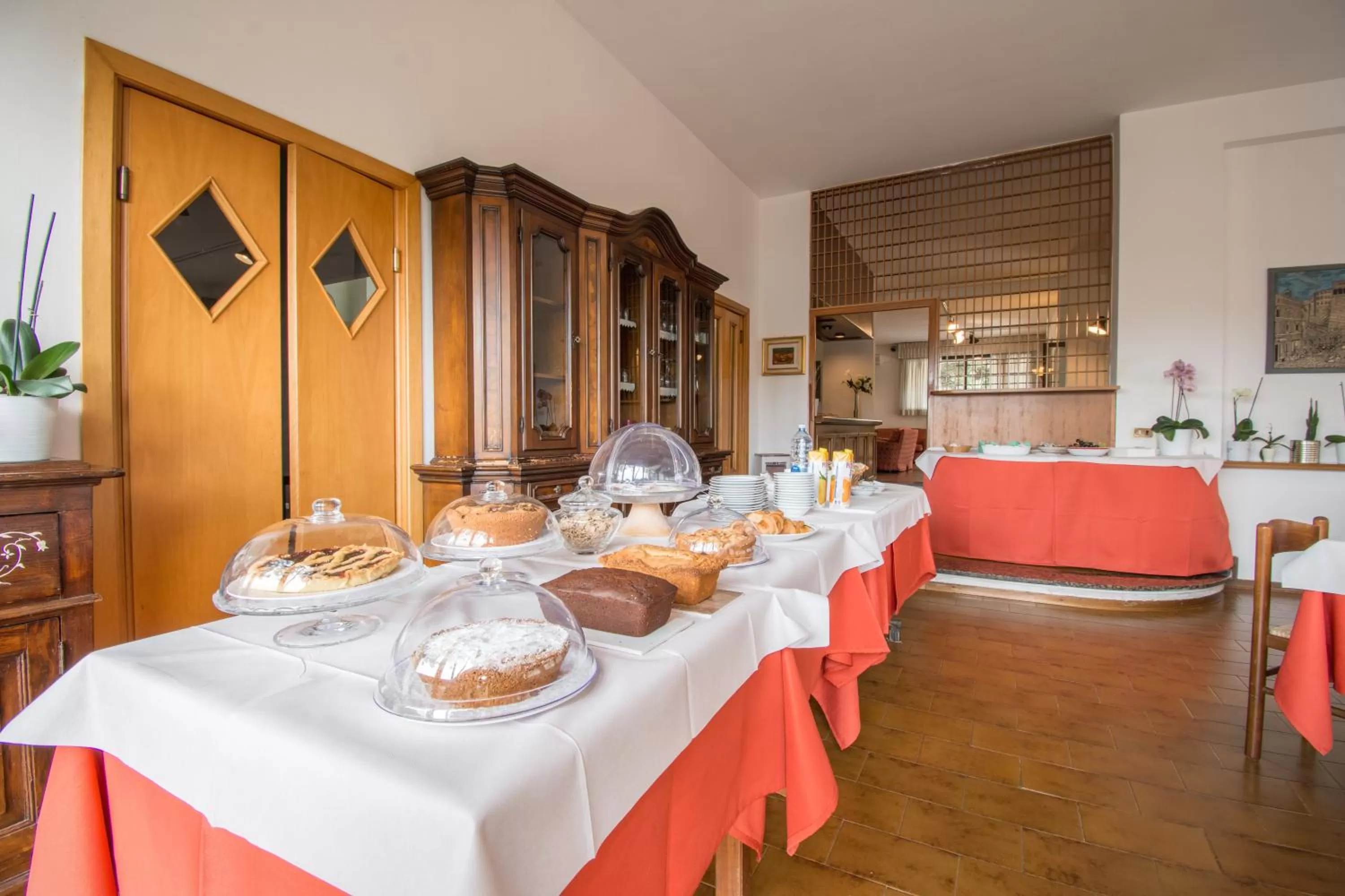 Breakfast in Hotel Cantalodole