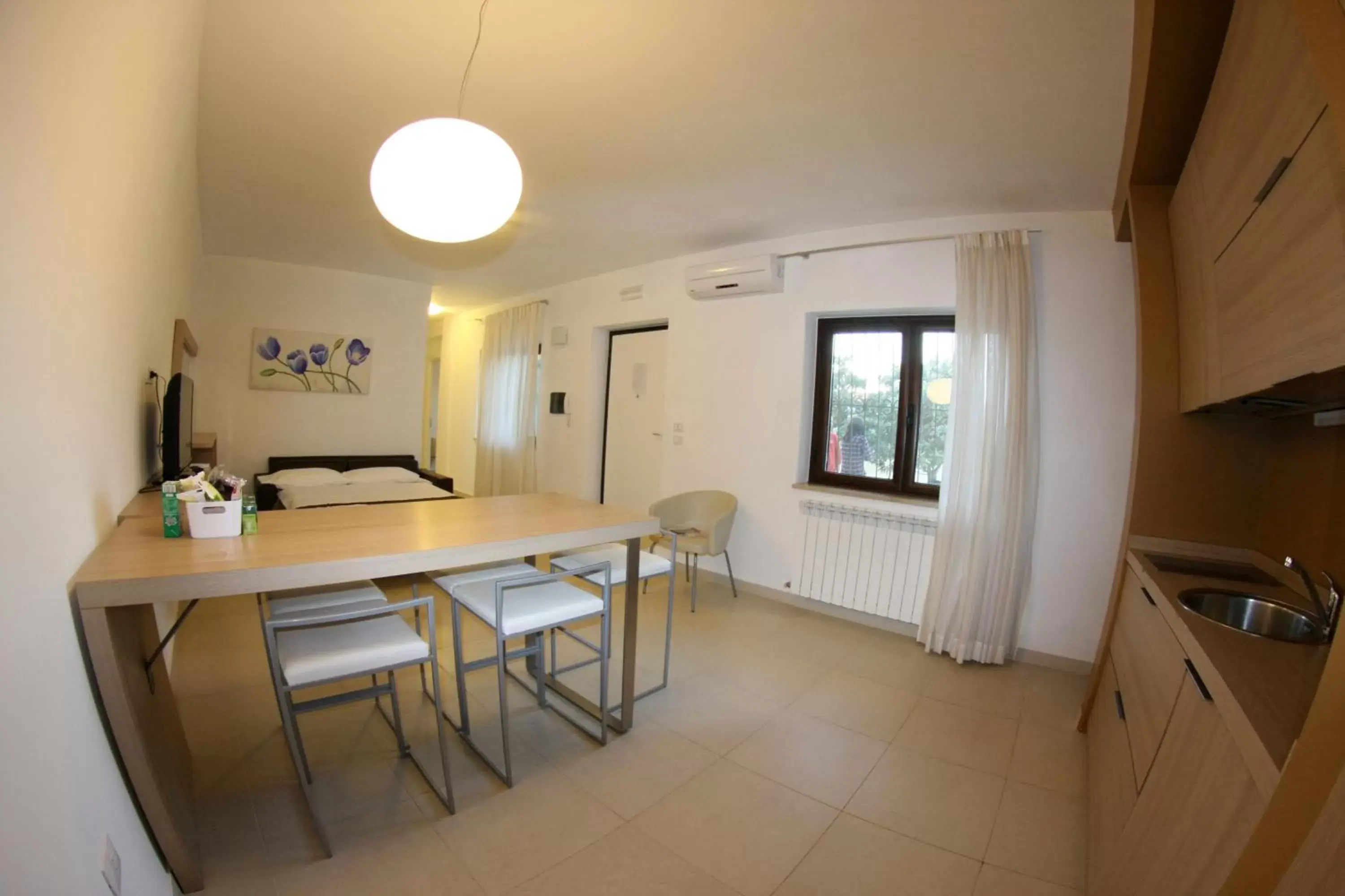 TV and multimedia, Dining Area in San Michele Apartments&Rooms
