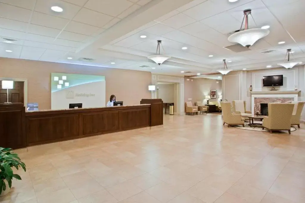 Bathroom, Banquet Facilities in Holiday Inn University Area Charlottesville, an IHG Hotel