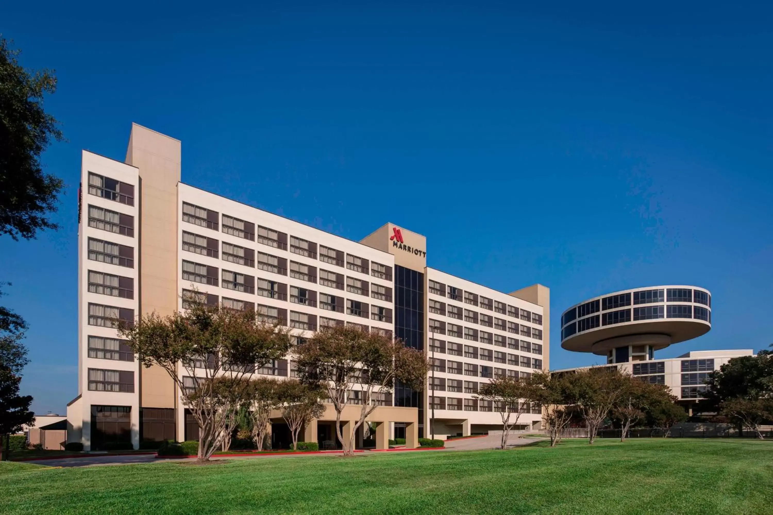 Property Building in Houston Airport Marriott at George Bush Intercontinental