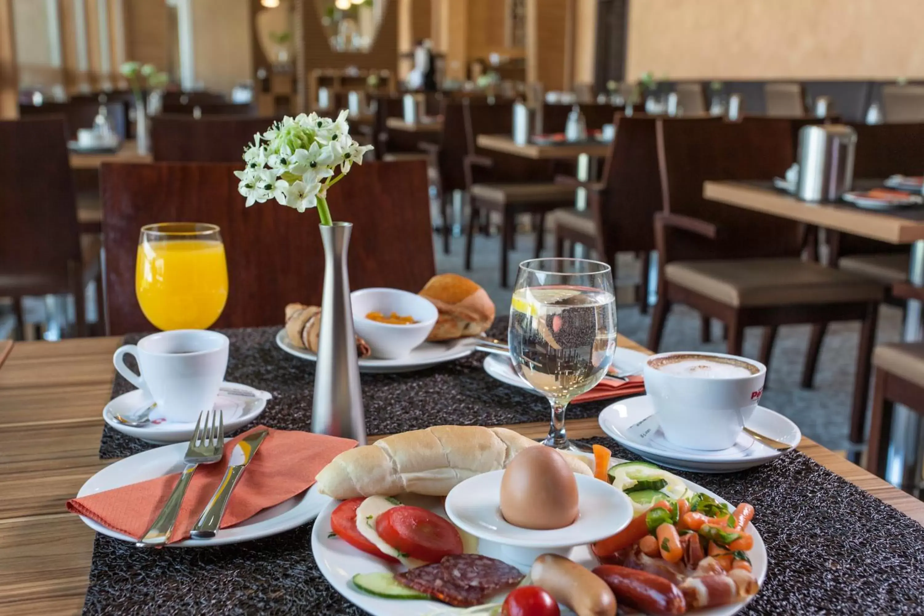 Continental breakfast, Restaurant/Places to Eat in ETO Park Hotel Business & Stadium