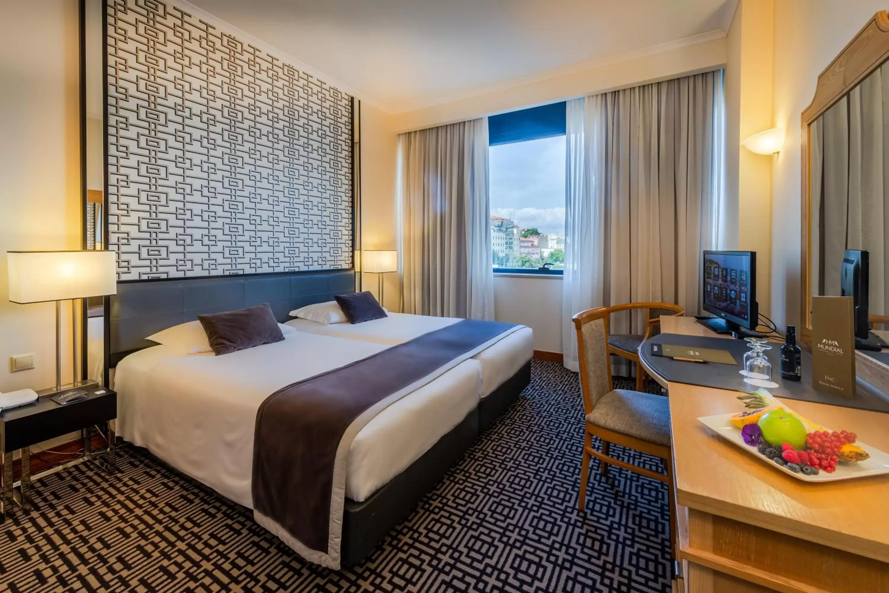 Bedroom in Hotel Mundial
