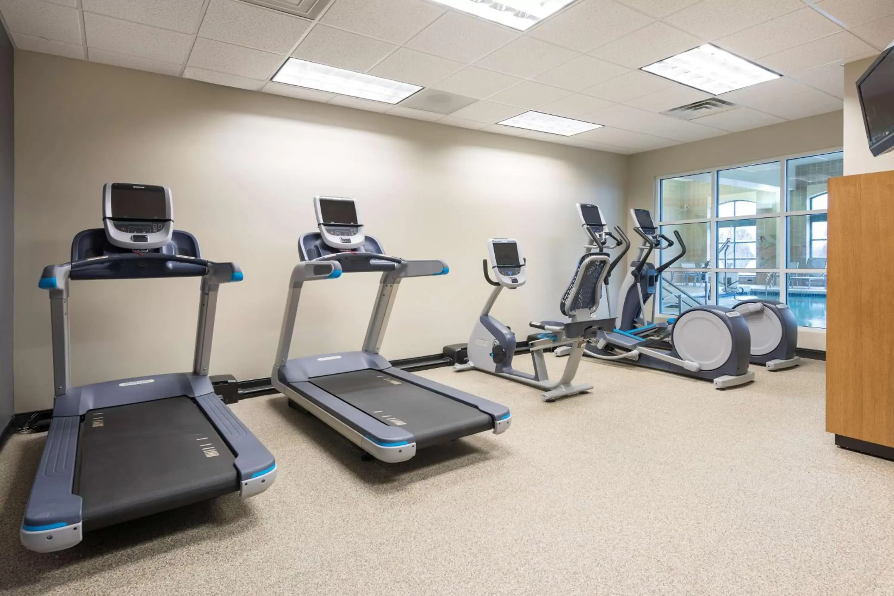 Fitness centre/facilities, Fitness Center/Facilities in Doubletree by Hilton Pleasant Prairie Kenosha, WI