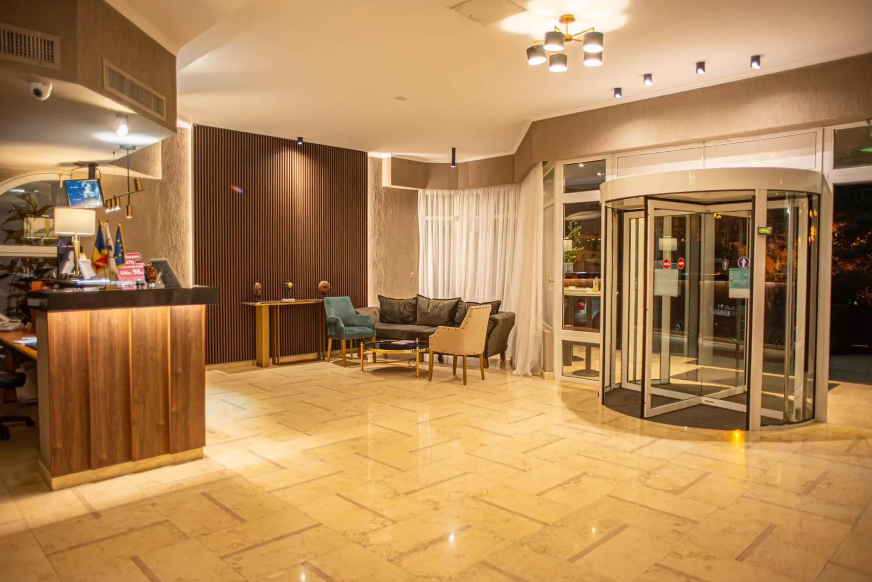 Lobby or reception, Lobby/Reception in Hotel Carpathia