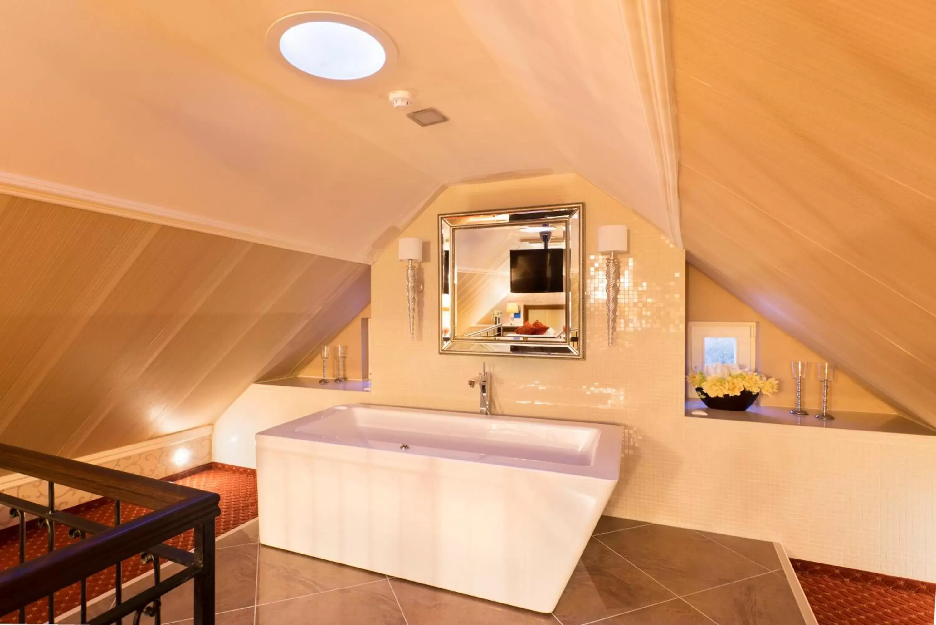 Deluxe Apartment in Hotel Dvorana Deluxe Apartment in Hotel Dvorana