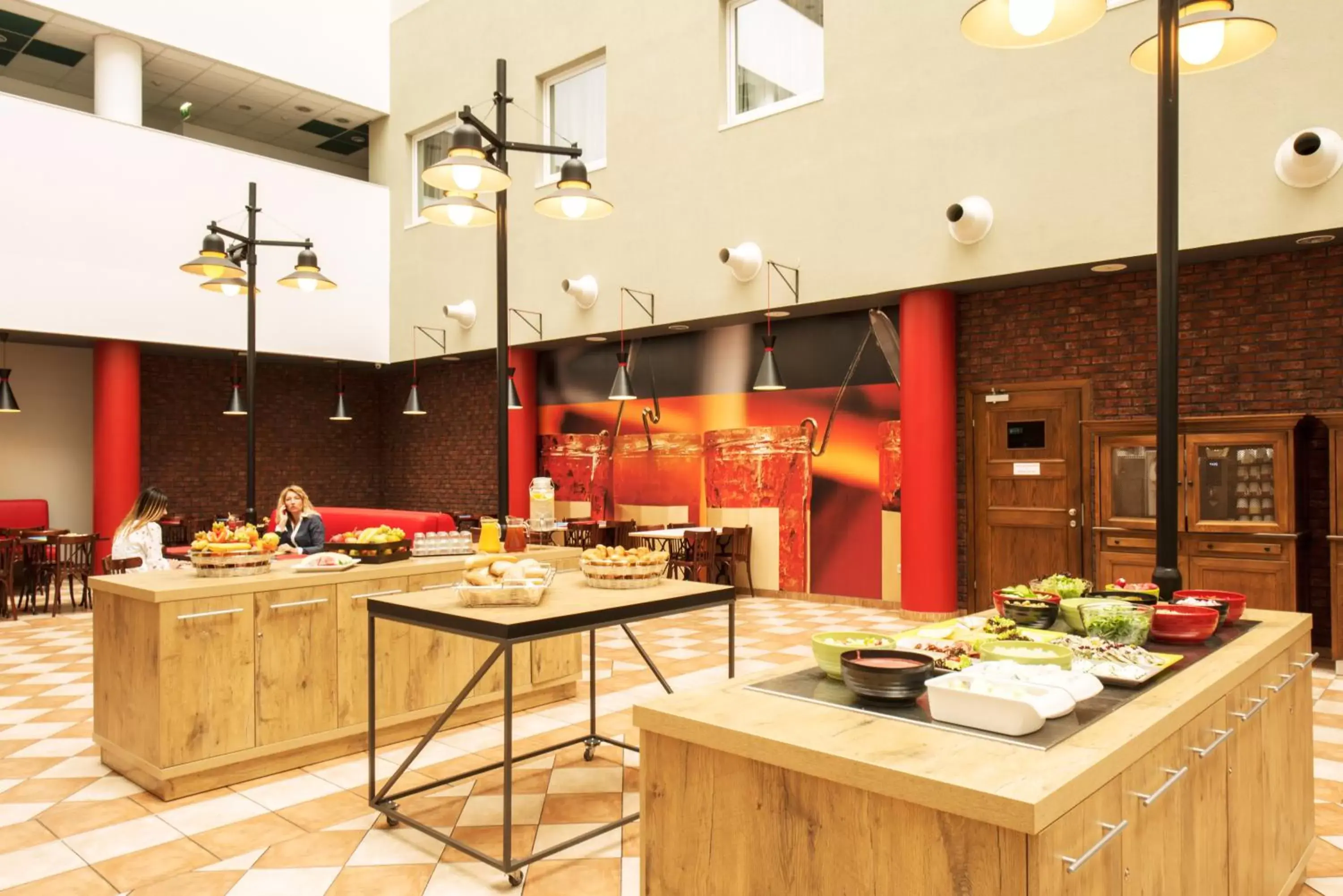 Food and drinks, Restaurant/Places to Eat in Hotel Ibis Łódź Centrum