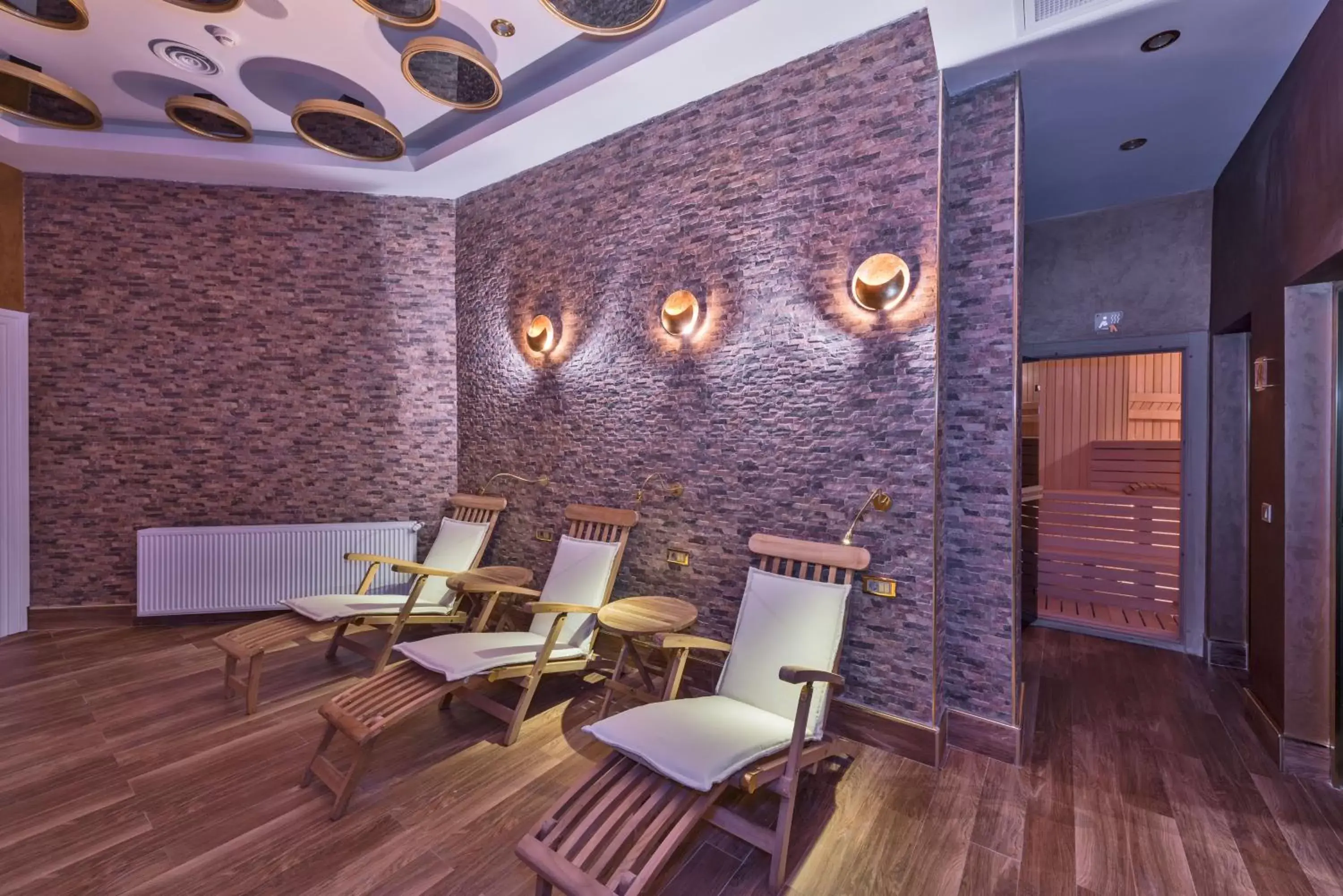 Sauna, Restaurant/Places to Eat in The Million Stone Hotel - Special Category