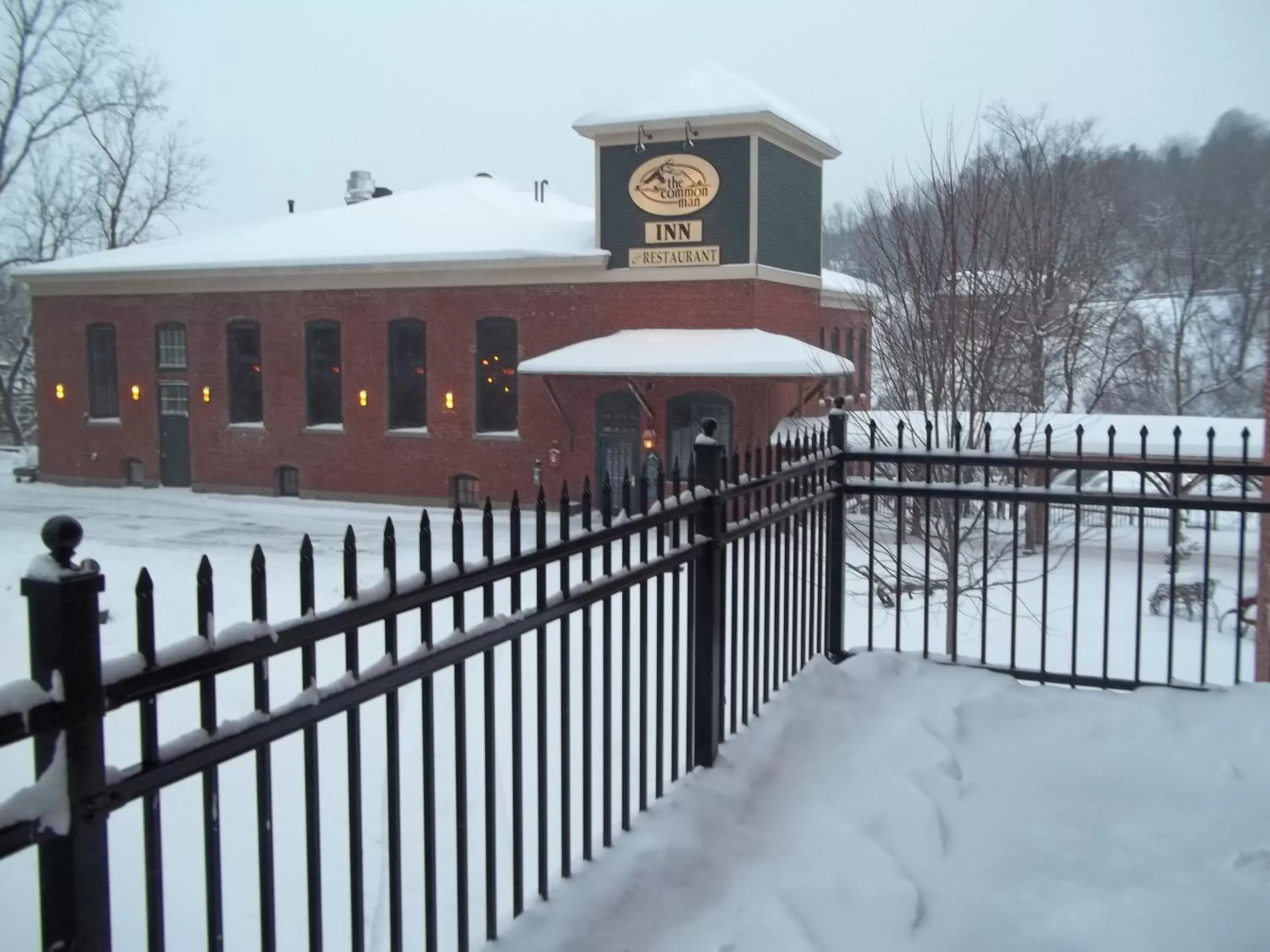 Restaurant/places to eat, Winter in The Common Man Inn & Restaurant