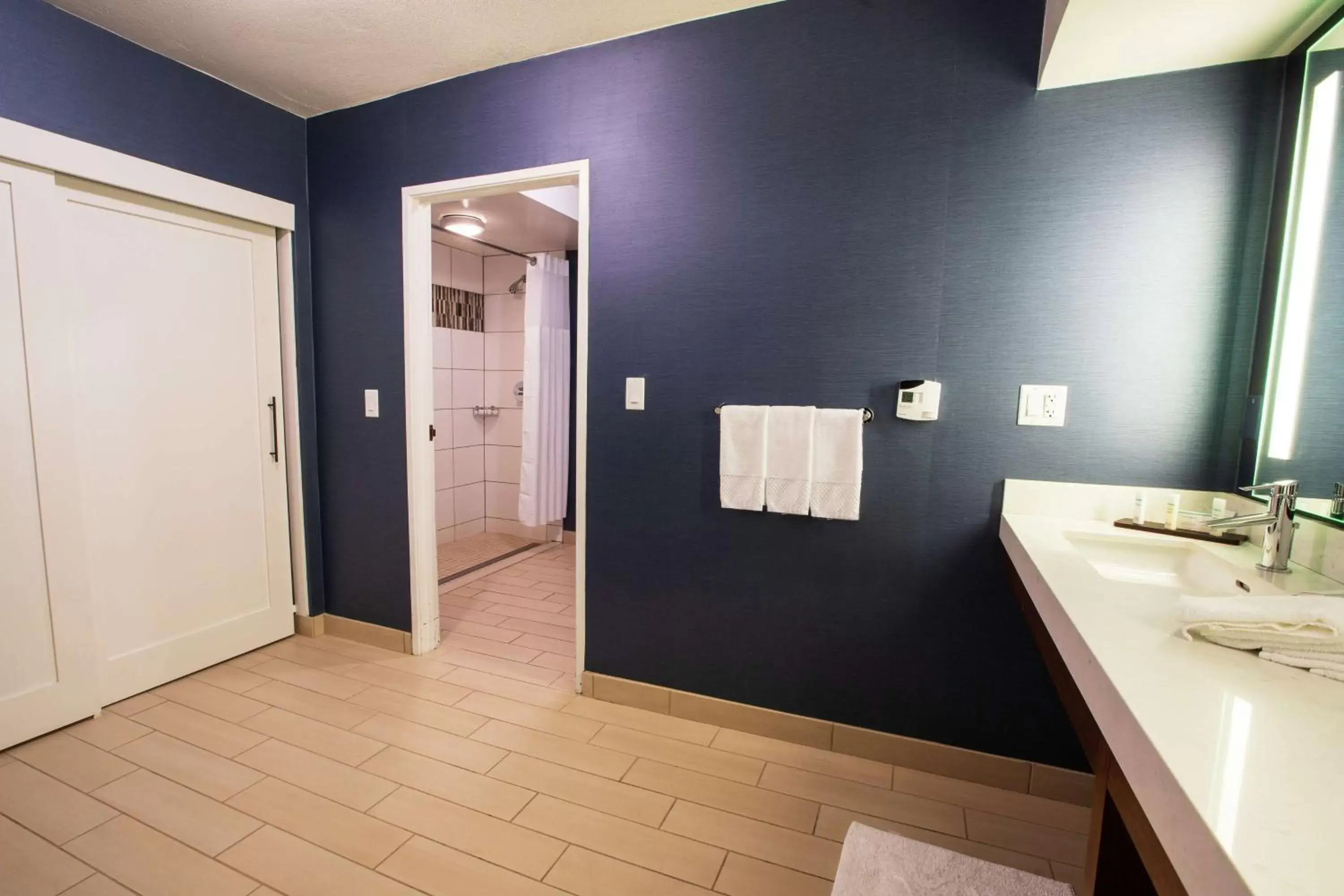 Bathroom in Embassy Suites by Hilton Scottsdale Resort Bathroom in Embassy Suites by Hilton Scottsdale Resort