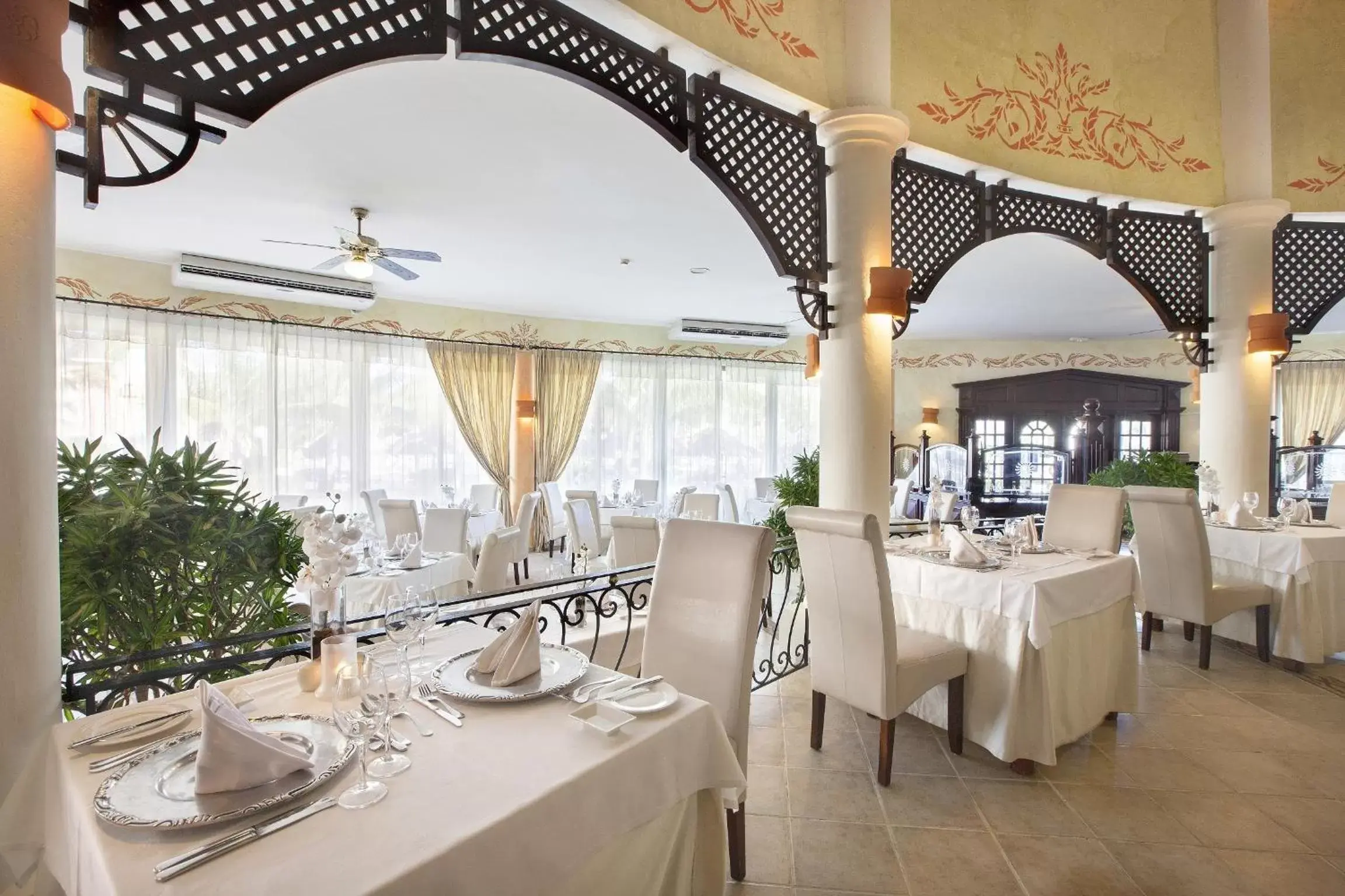 Restaurant/Places to Eat in Bahia Principe Grand Bavaro - All Inclusive