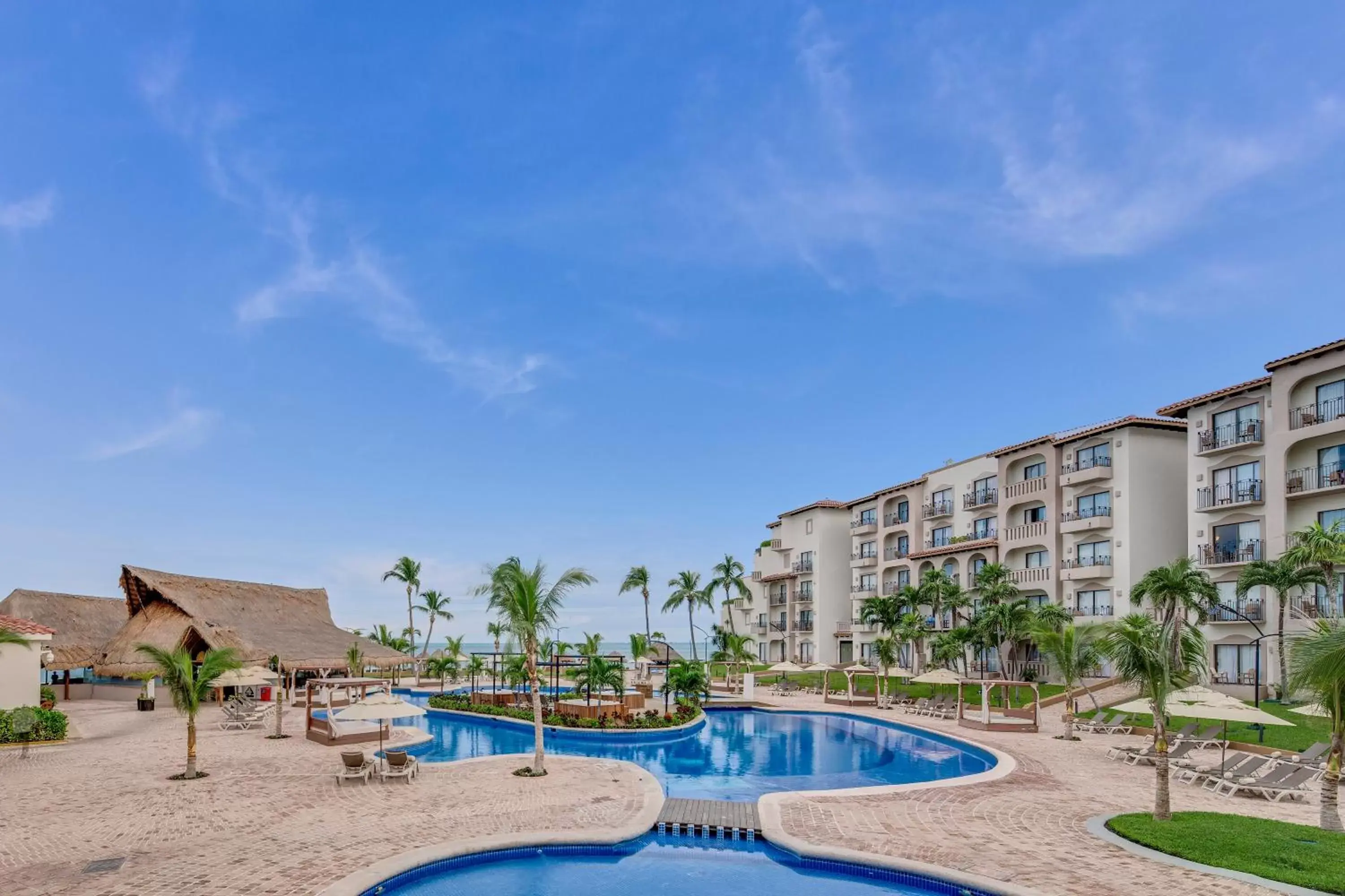 Swimming Pool in Fiesta Americana Cancun Villas