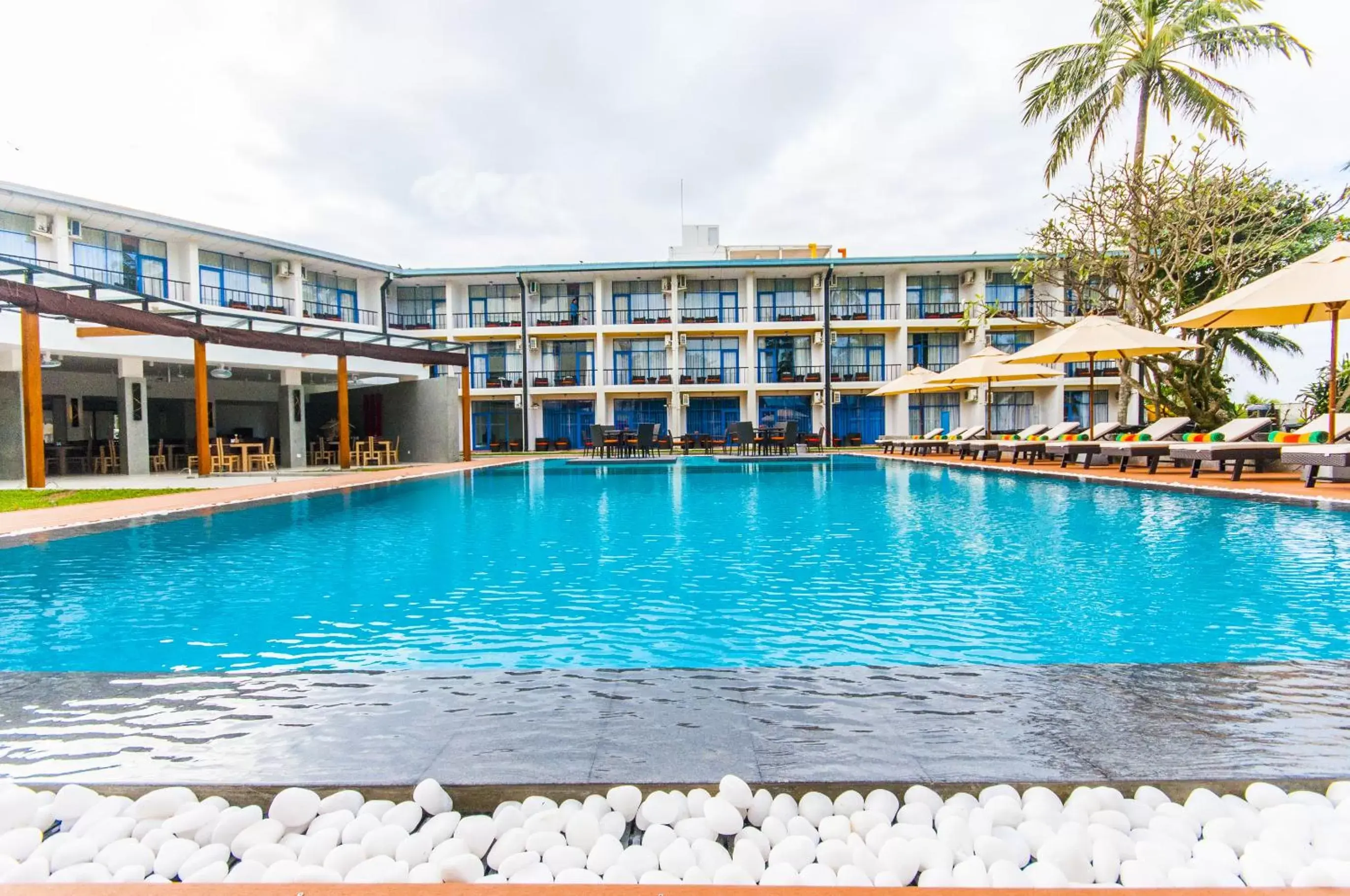 Facade/entrance, Swimming Pool in Camelot Beach Hotel