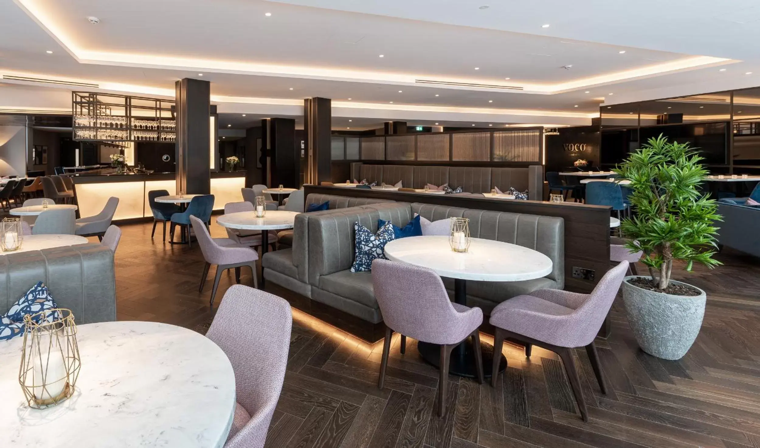 Restaurant/places to eat, Lounge/Bar in voco Edinburgh - Haymarket, an IHG Hotel