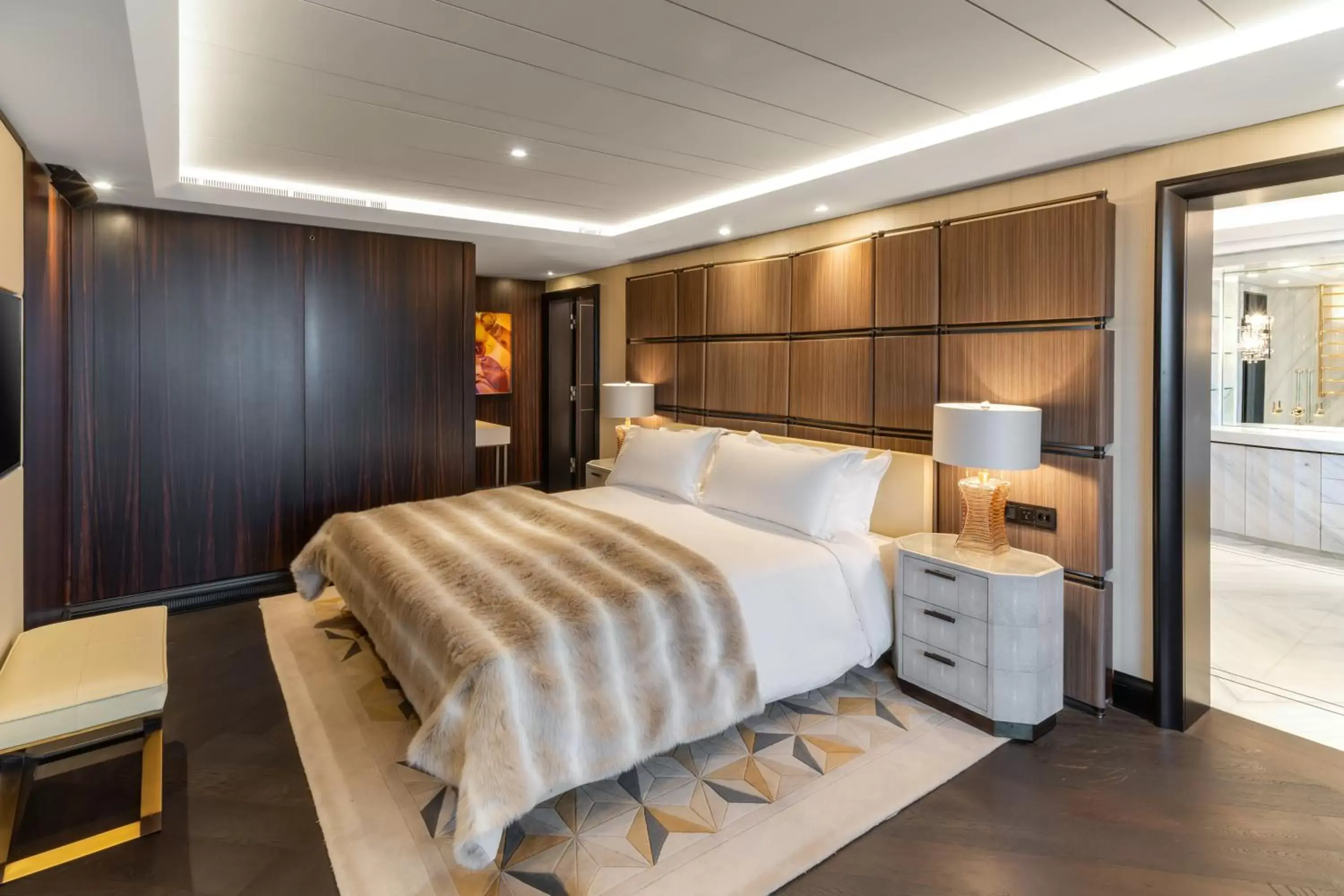 Bedroom, Bed in FIVE Zurich - Luxury City Resort