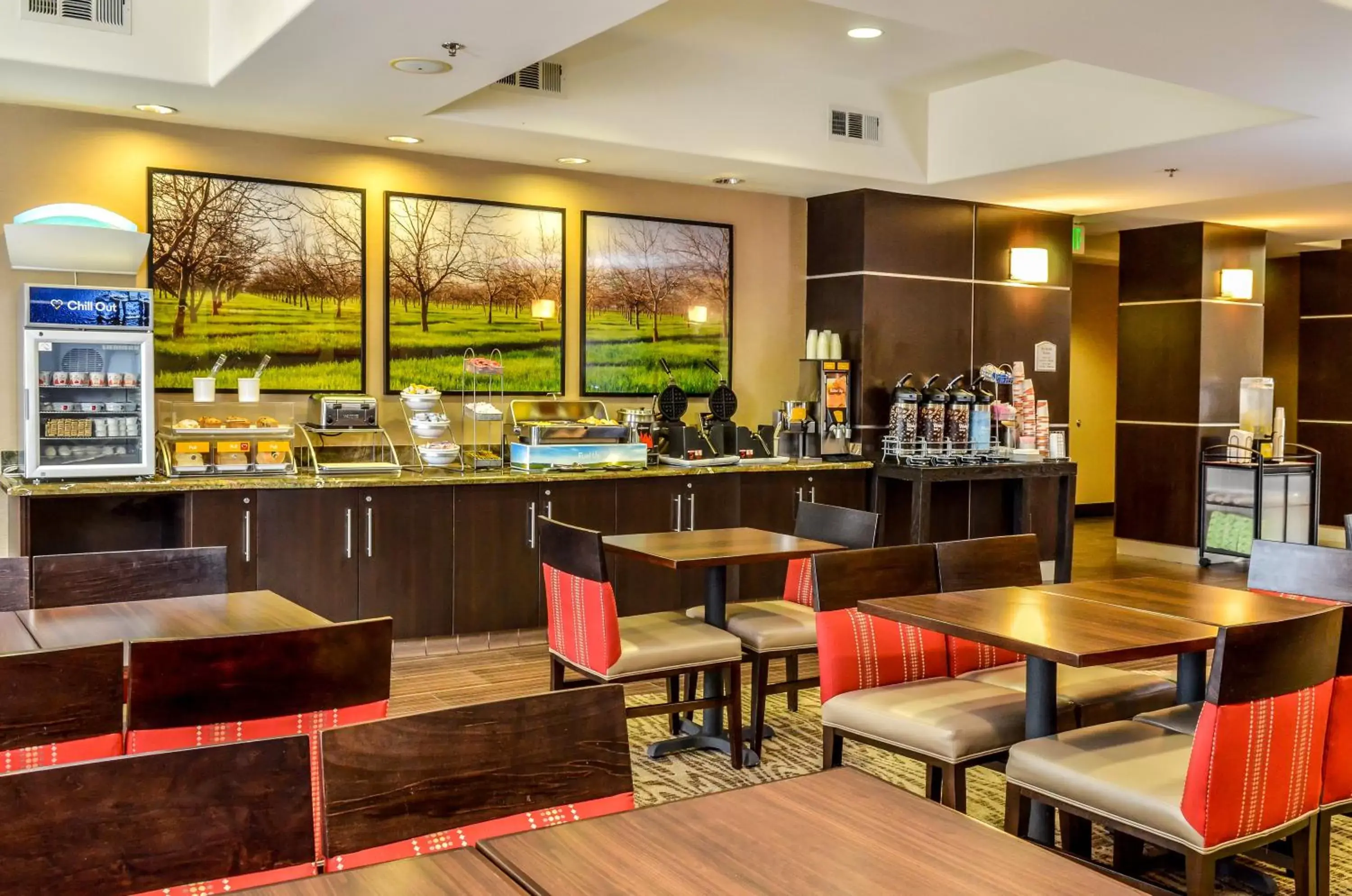 Food and drinks, Restaurant/Places to Eat in Comfort Suites