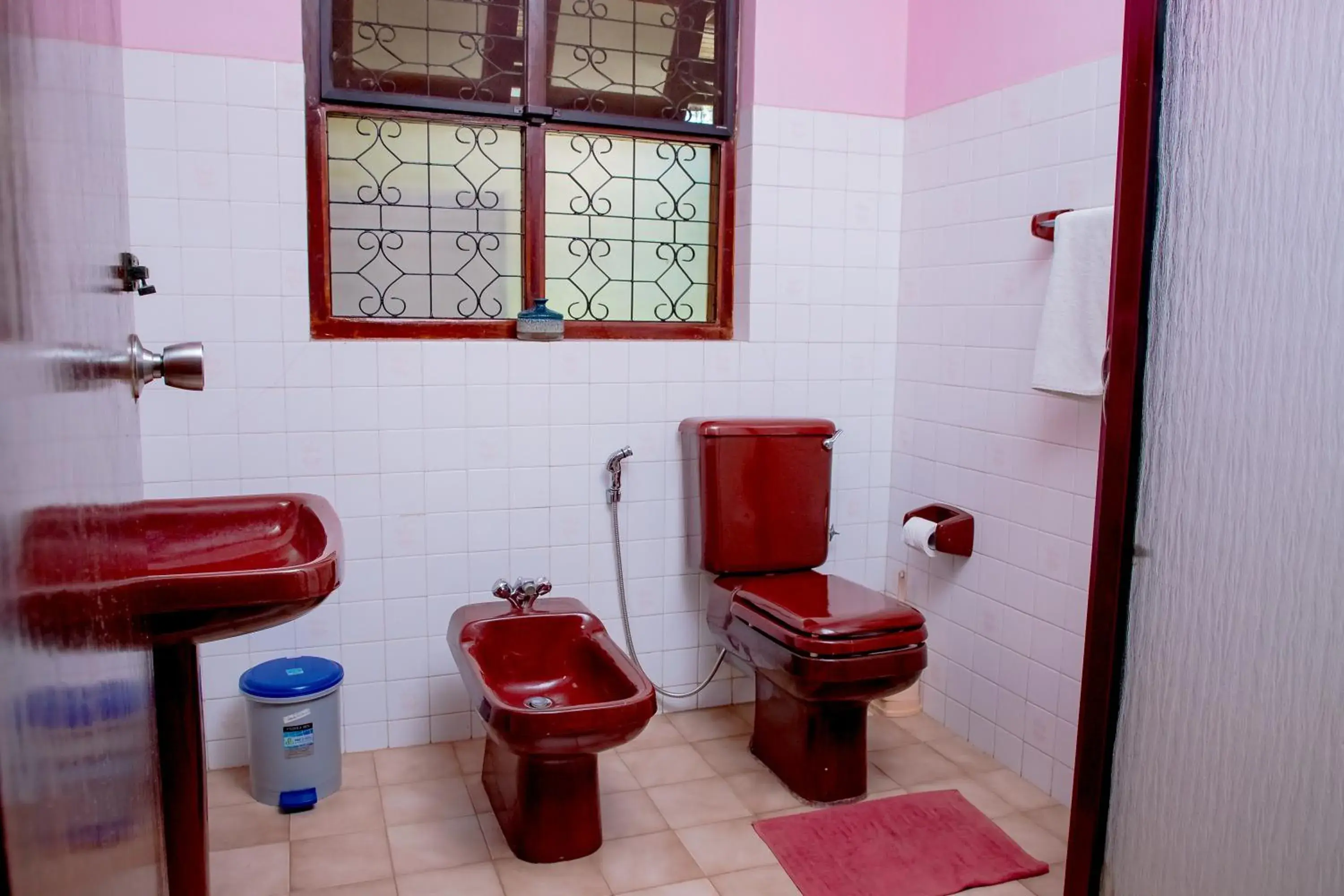 Bathroom in Villa Shade