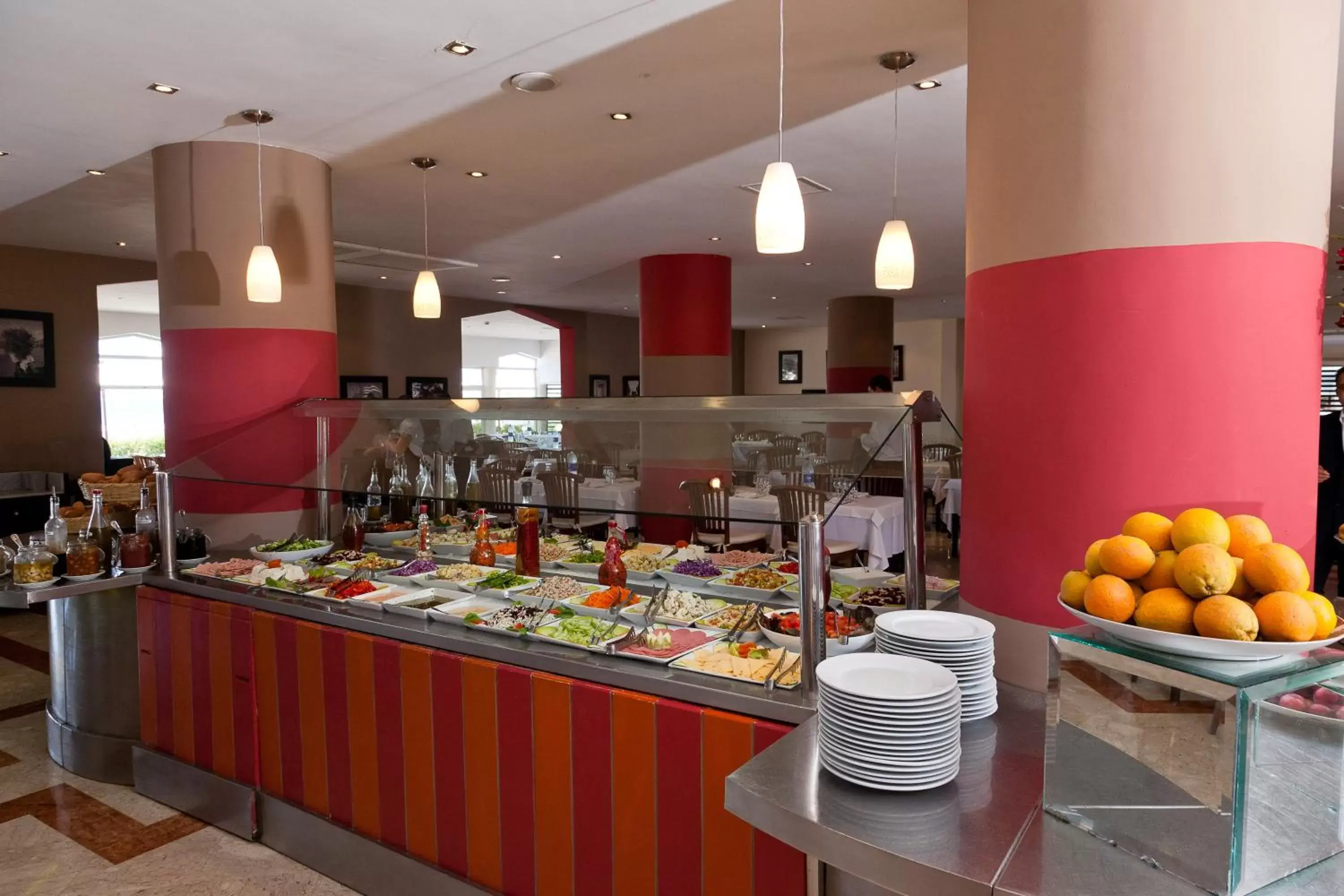 Restaurant/places to eat, Food in Royal Decameron Tafoukt Beach Resort & Spa - All Inclusive