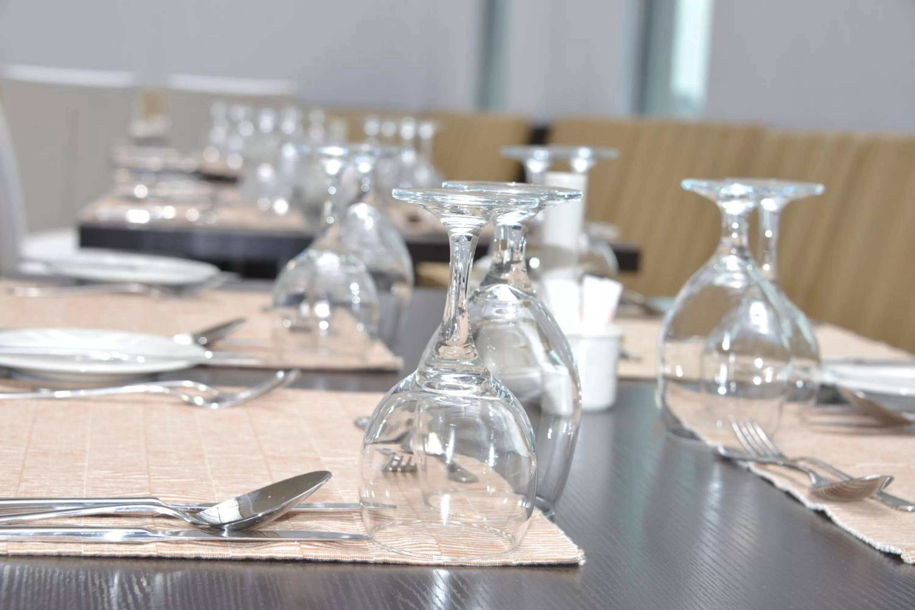 Restaurant/places to eat in La Maison Royale