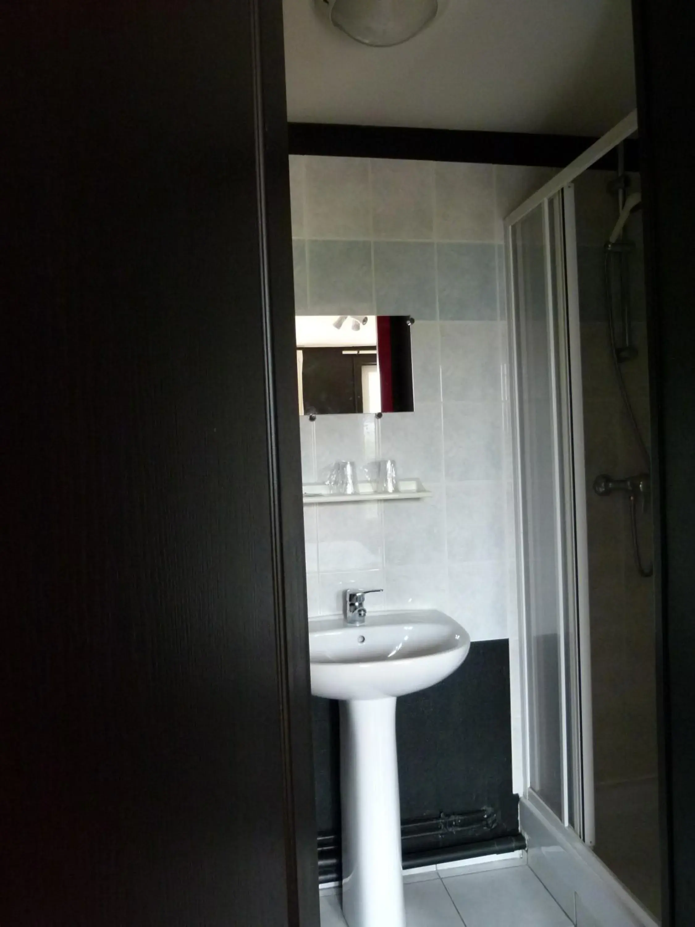 Bathroom in Hôtel Victor