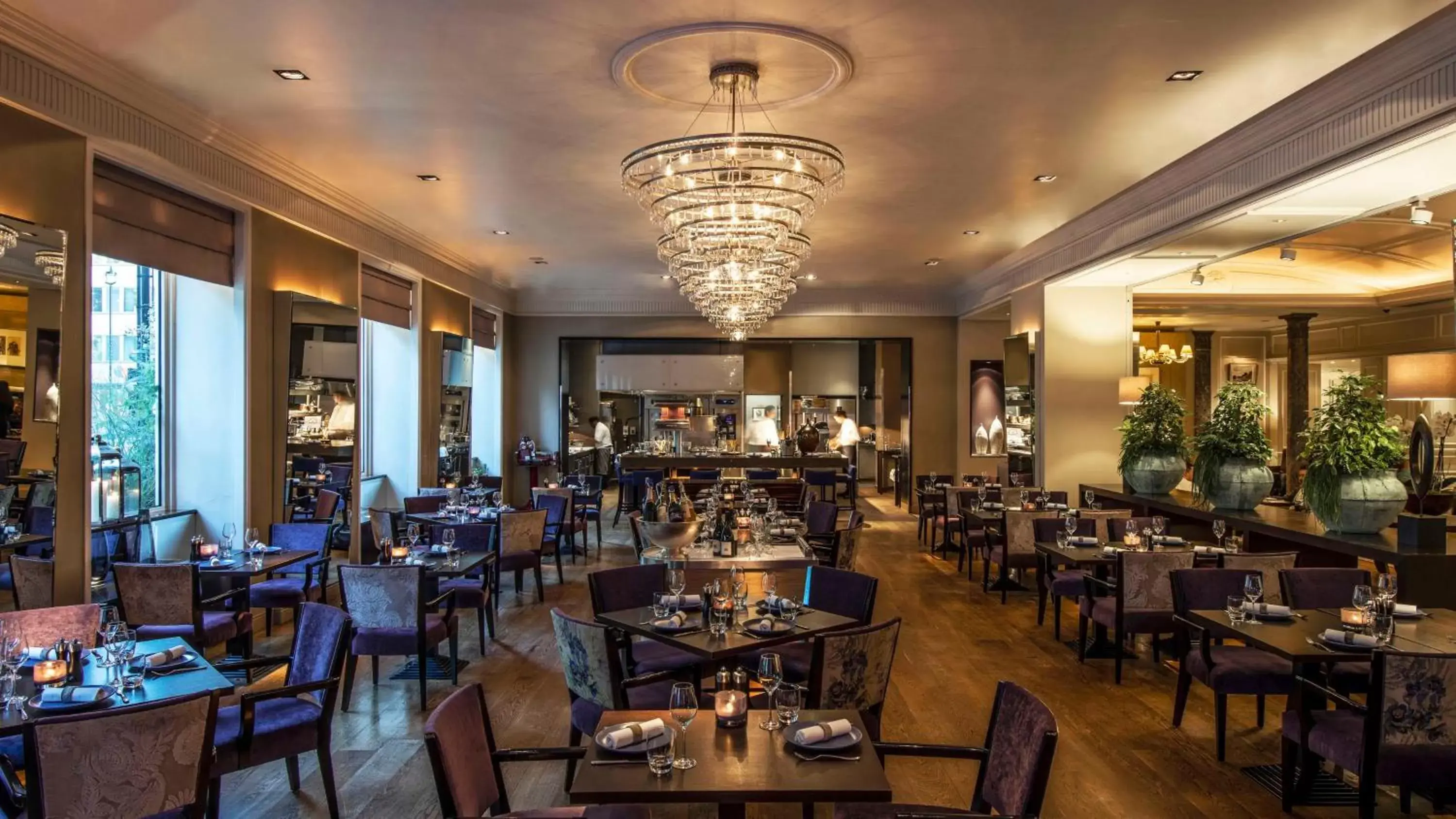 Restaurant/Places to Eat in Hyatt Regency London - The Churchill