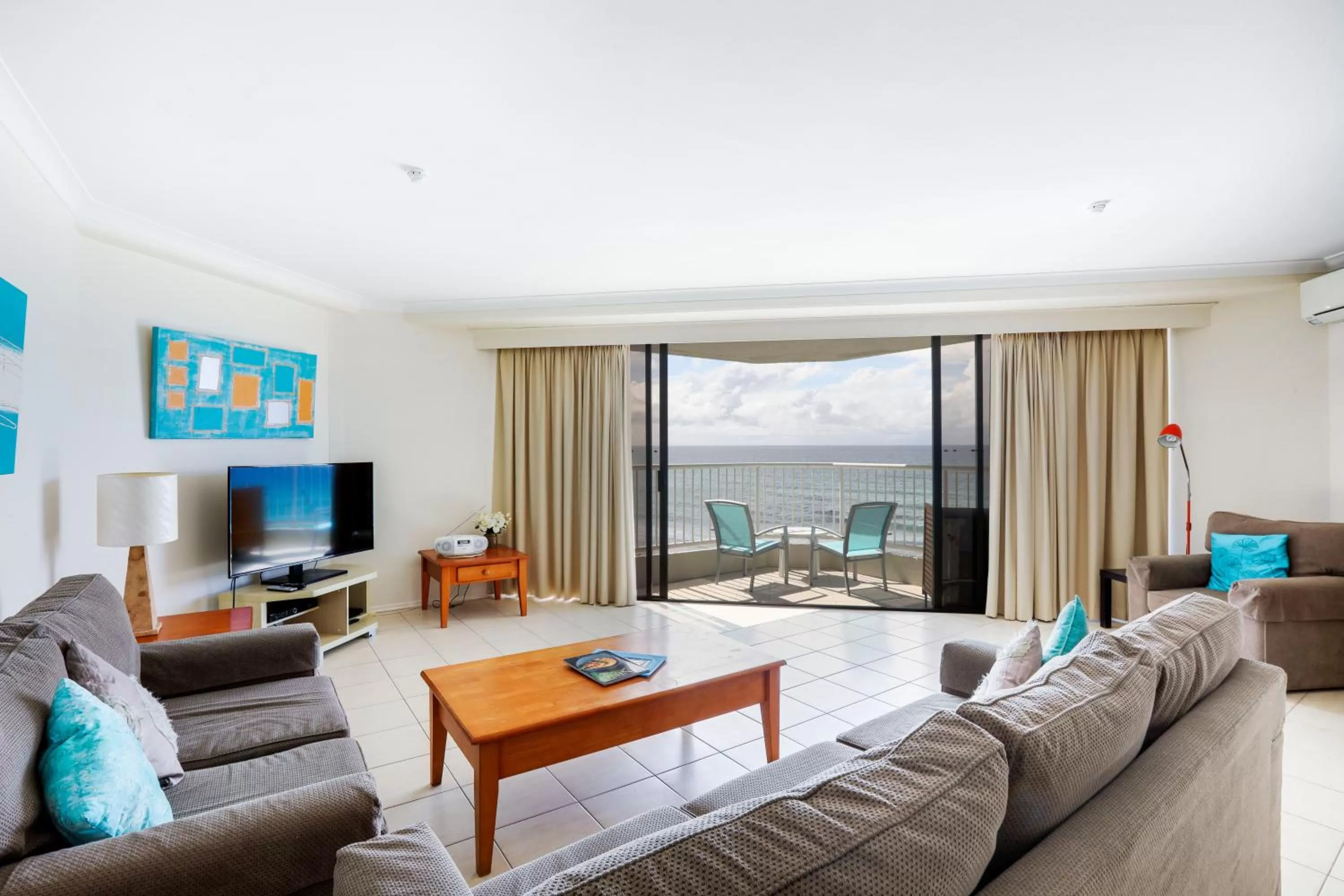 TV and multimedia in The Breakers