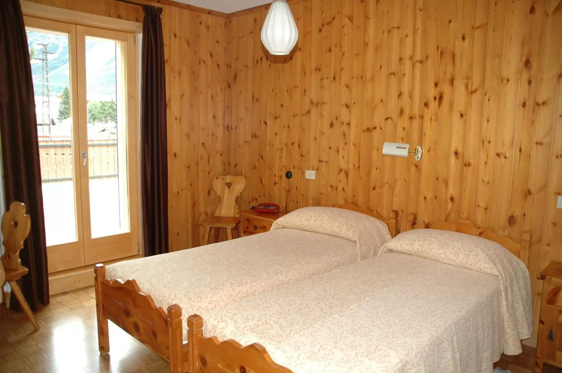 Photo of the whole room, Bed in Hotel Vallecetta