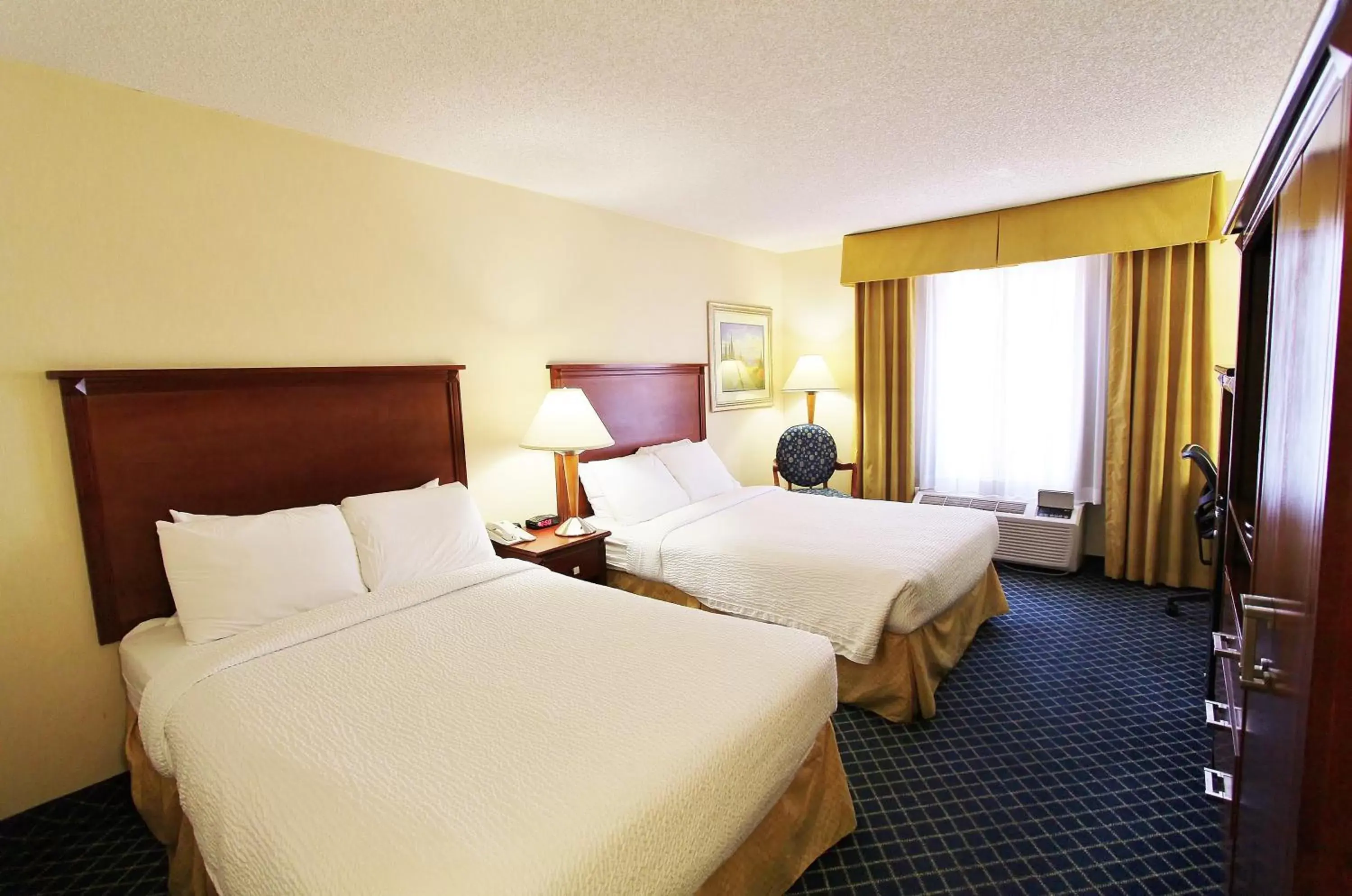 Photo of the whole room, Bed in Baymont by Wyndham Flagstaff Photo of the whole room, Bed in Baymont by Wyndham Flagstaff