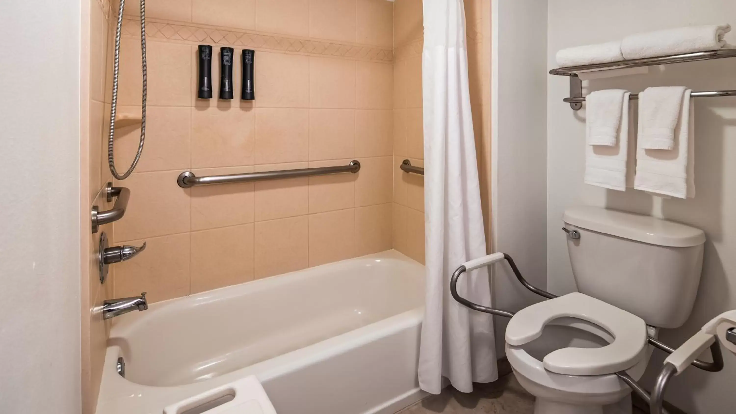 Shower, Bathroom in Best Western Plus Westbank