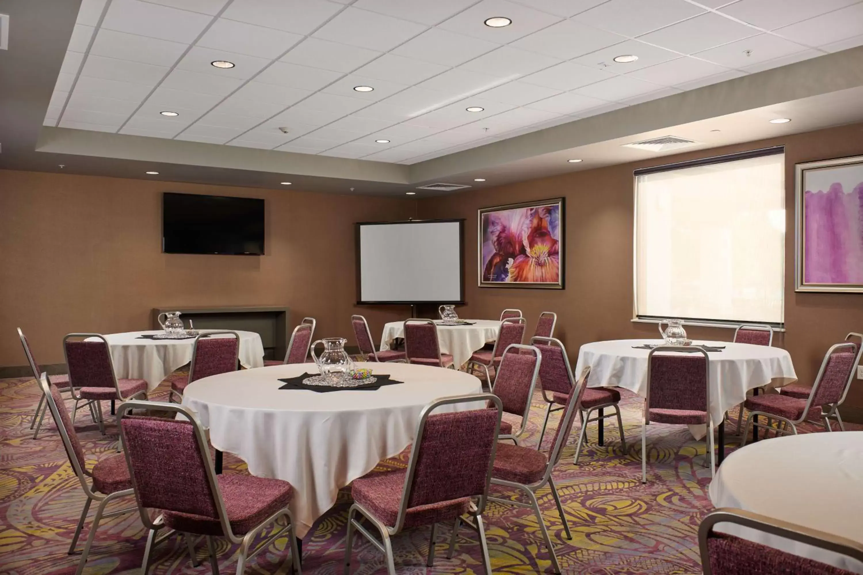 Meeting/conference room in Hampton Inn Sherwood Portland