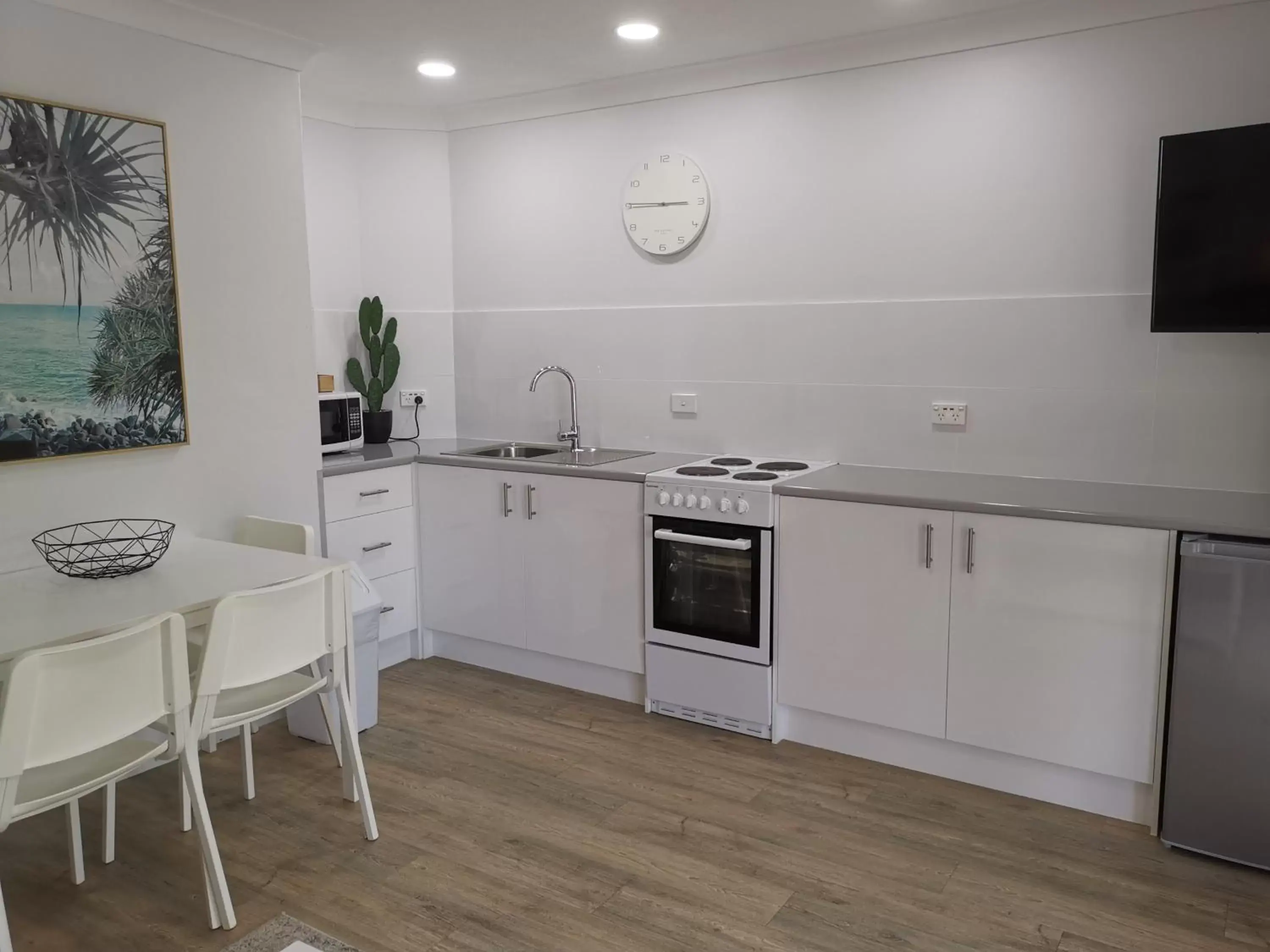 Kitchen/Kitchenette in Bay of Palms