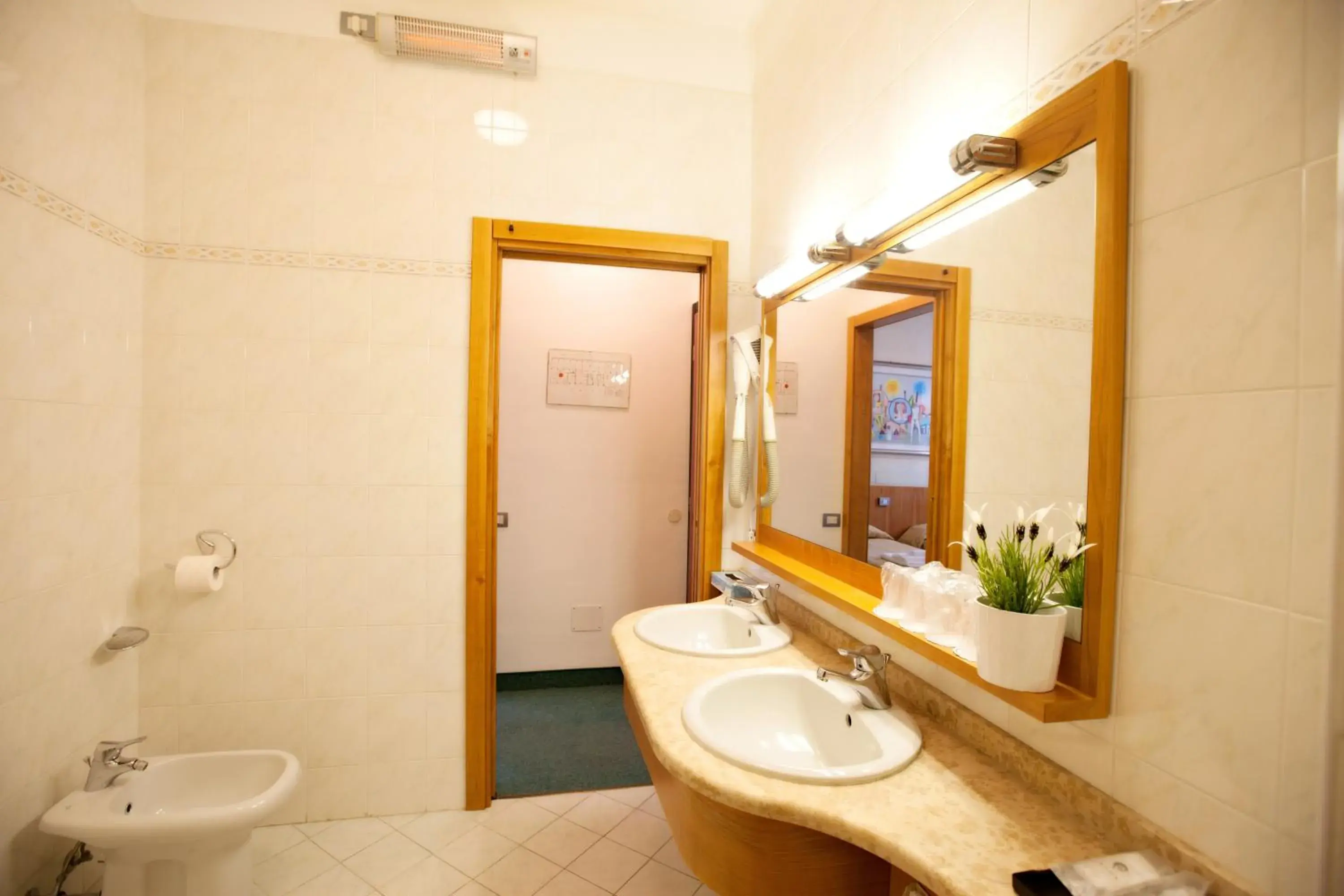 Bathroom in Hotel Dei Fiori