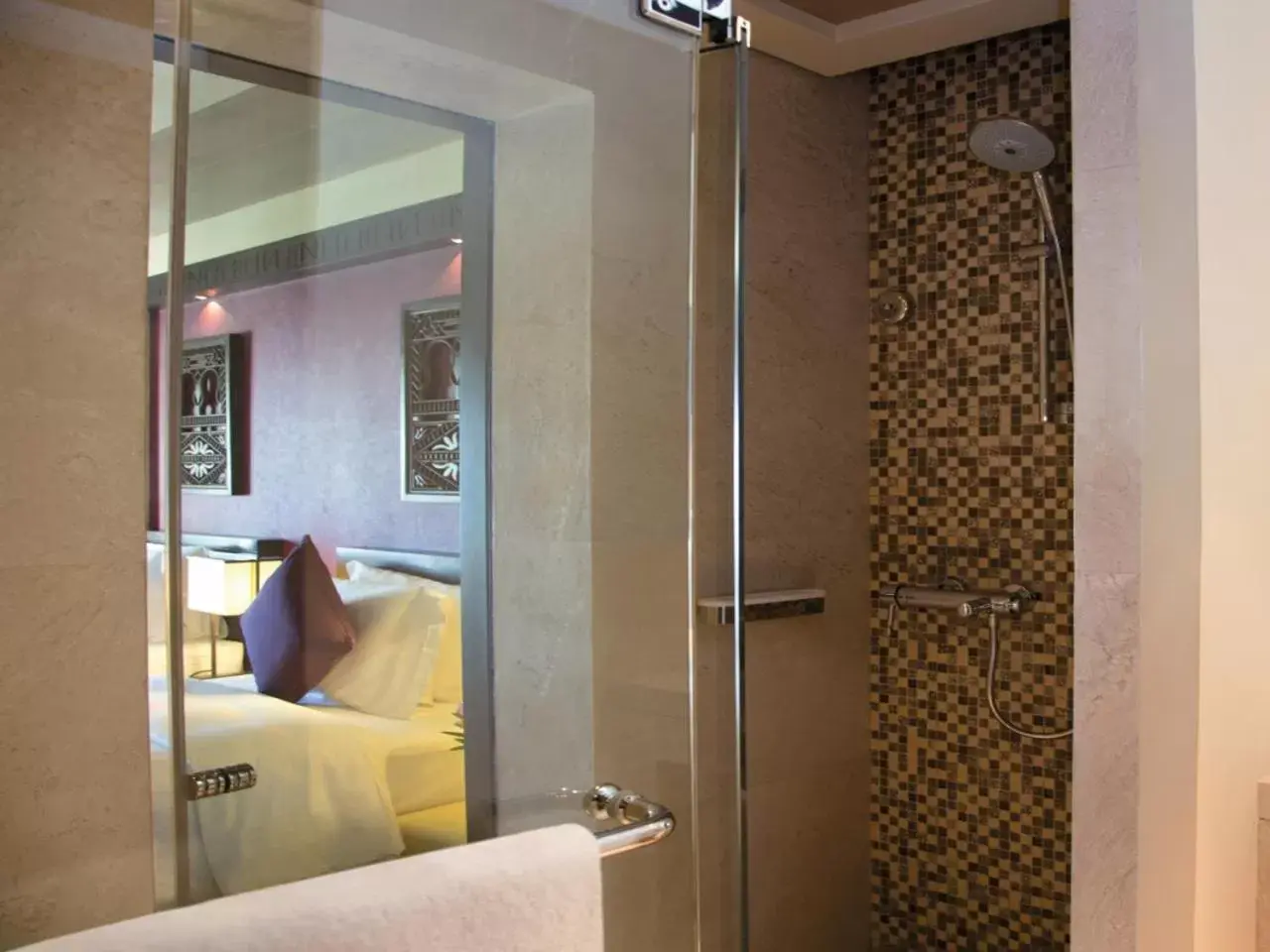 Shower, Bathroom in Salalah Rotana Resort