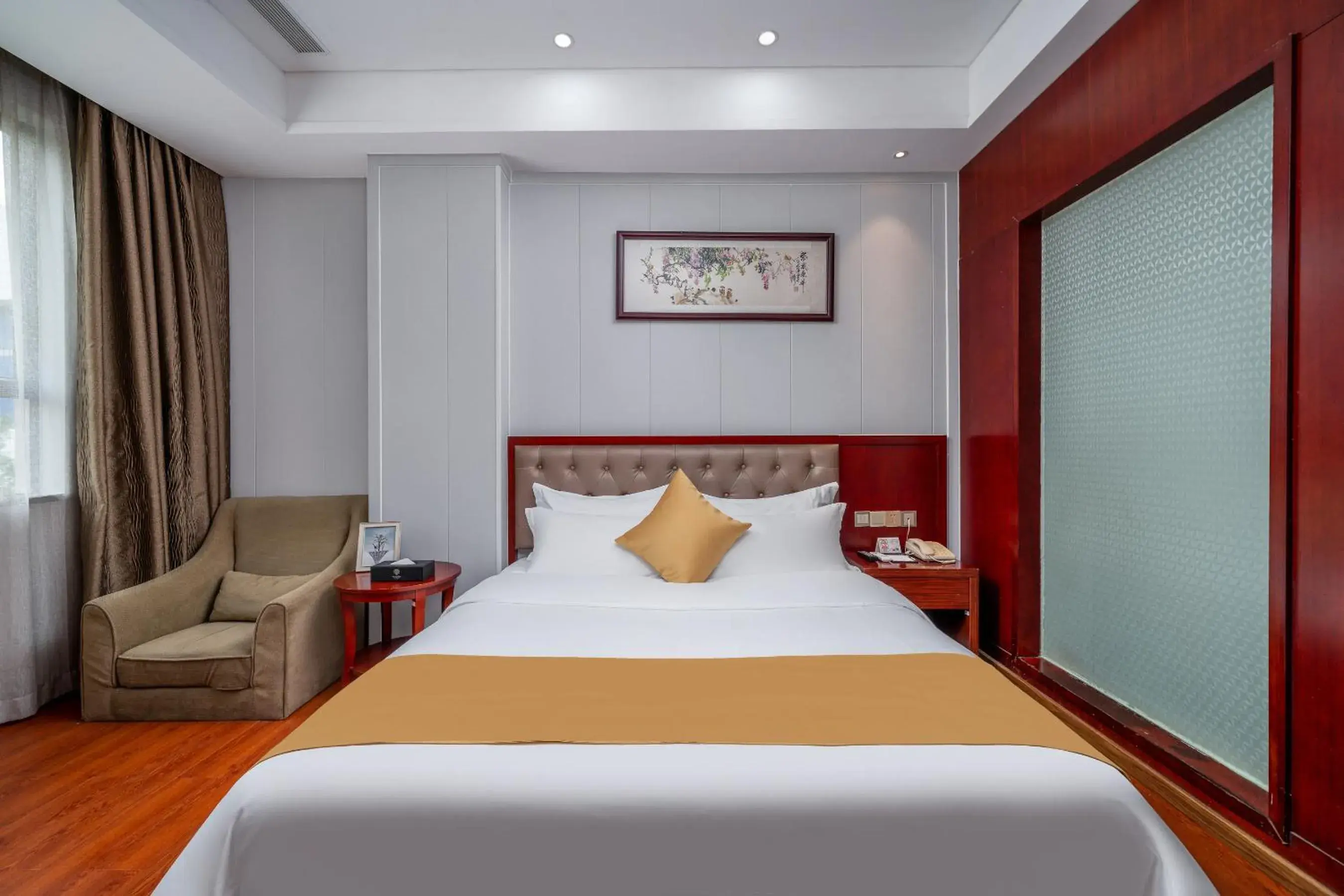 Bed in Shi Liu Hotel