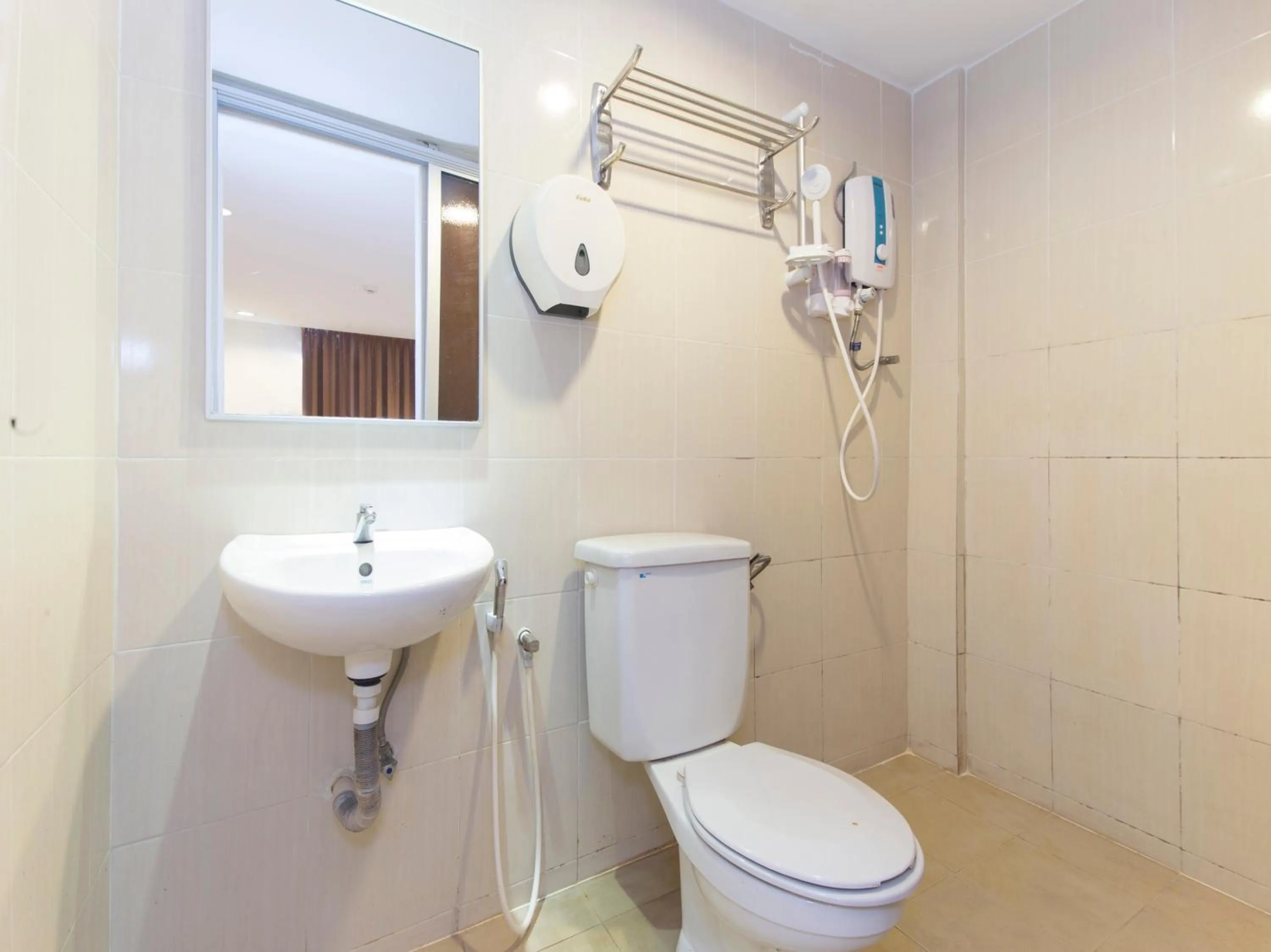 Bathroom in Hotel O Shah Alam Near IDCC Convention Centre Formerly DD hotel