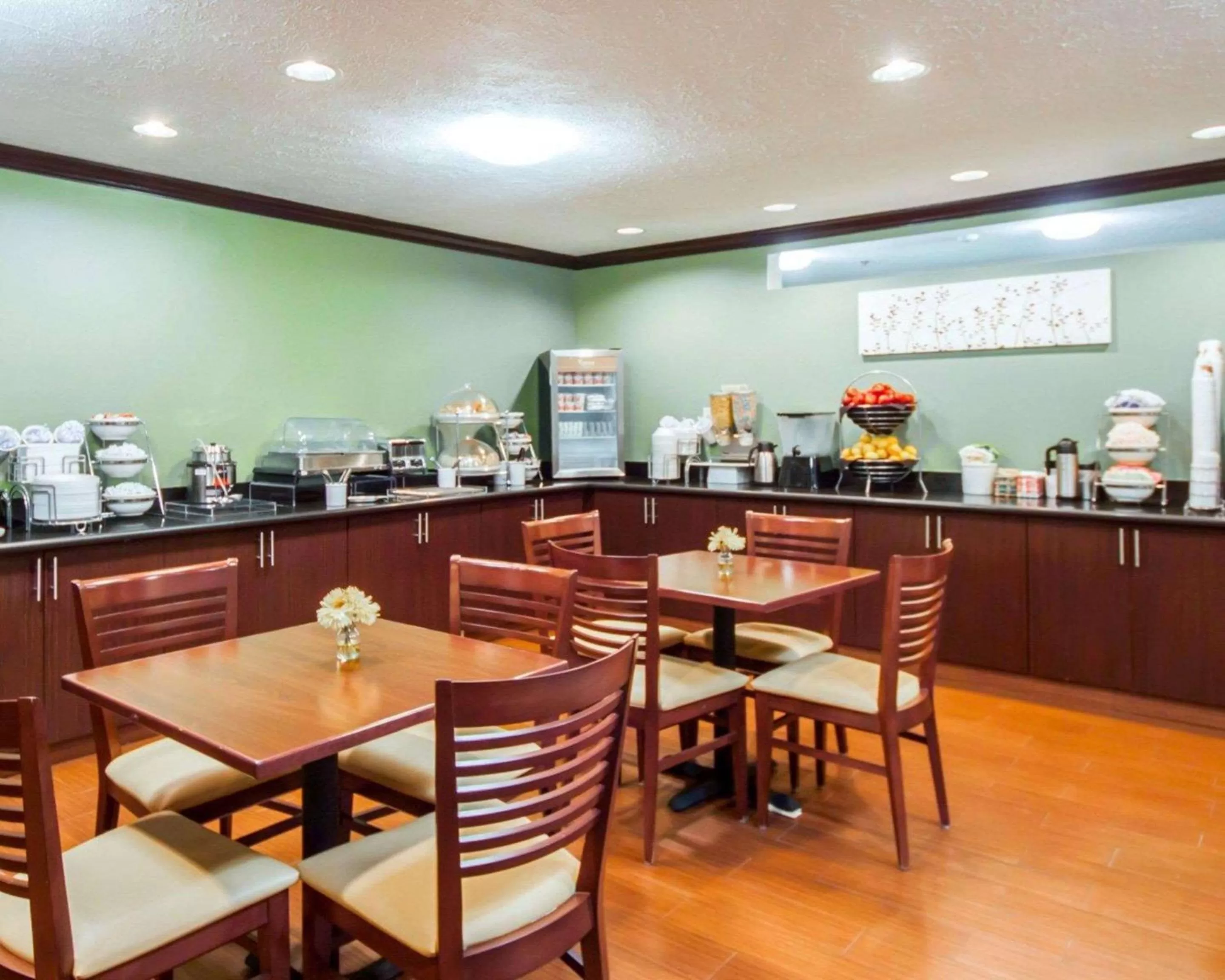 Restaurant/places to eat in Sleep Inn & Suites Edmond near University